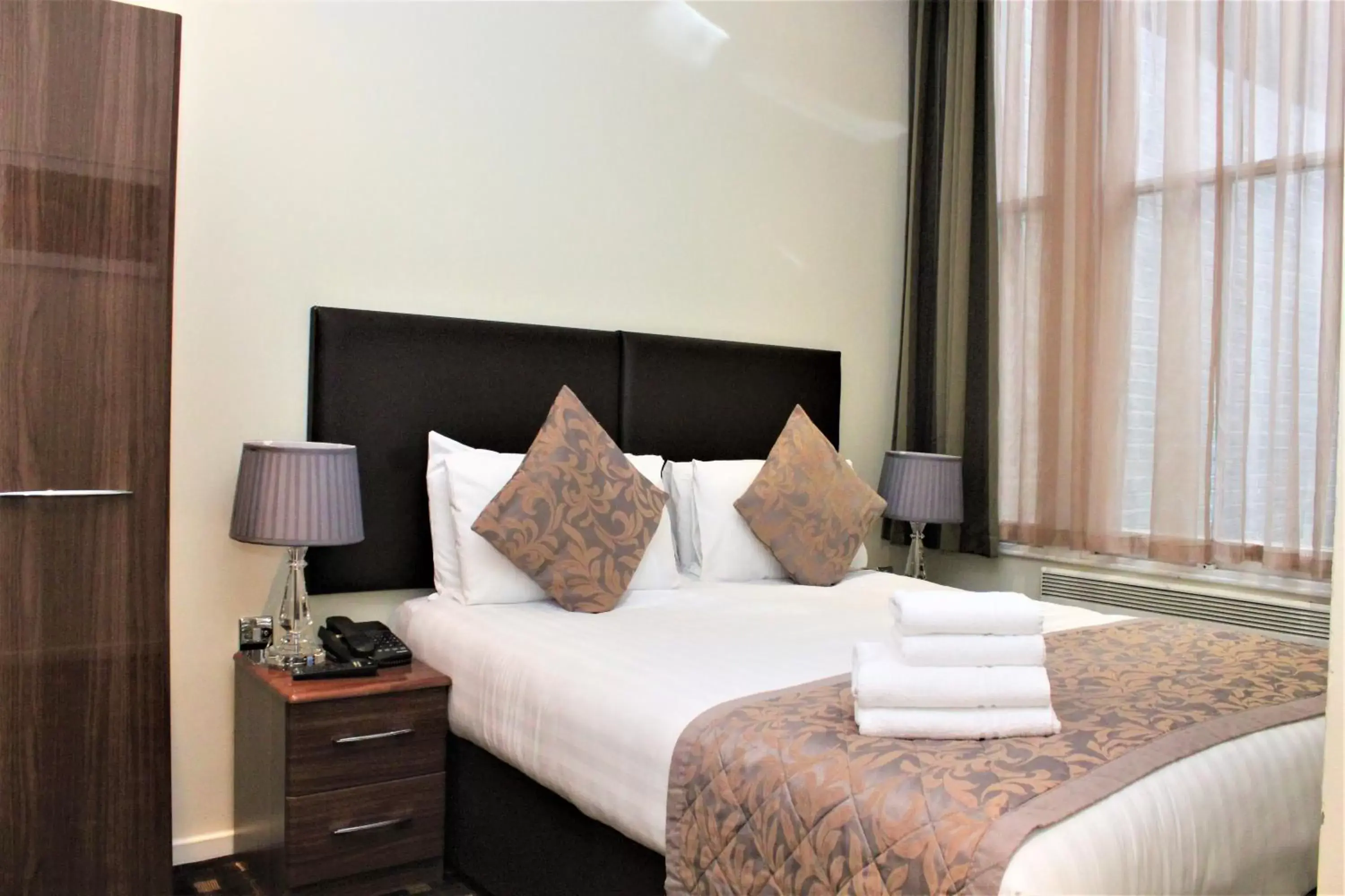 Bedroom, Bed in Grand Plaza Serviced Apartments