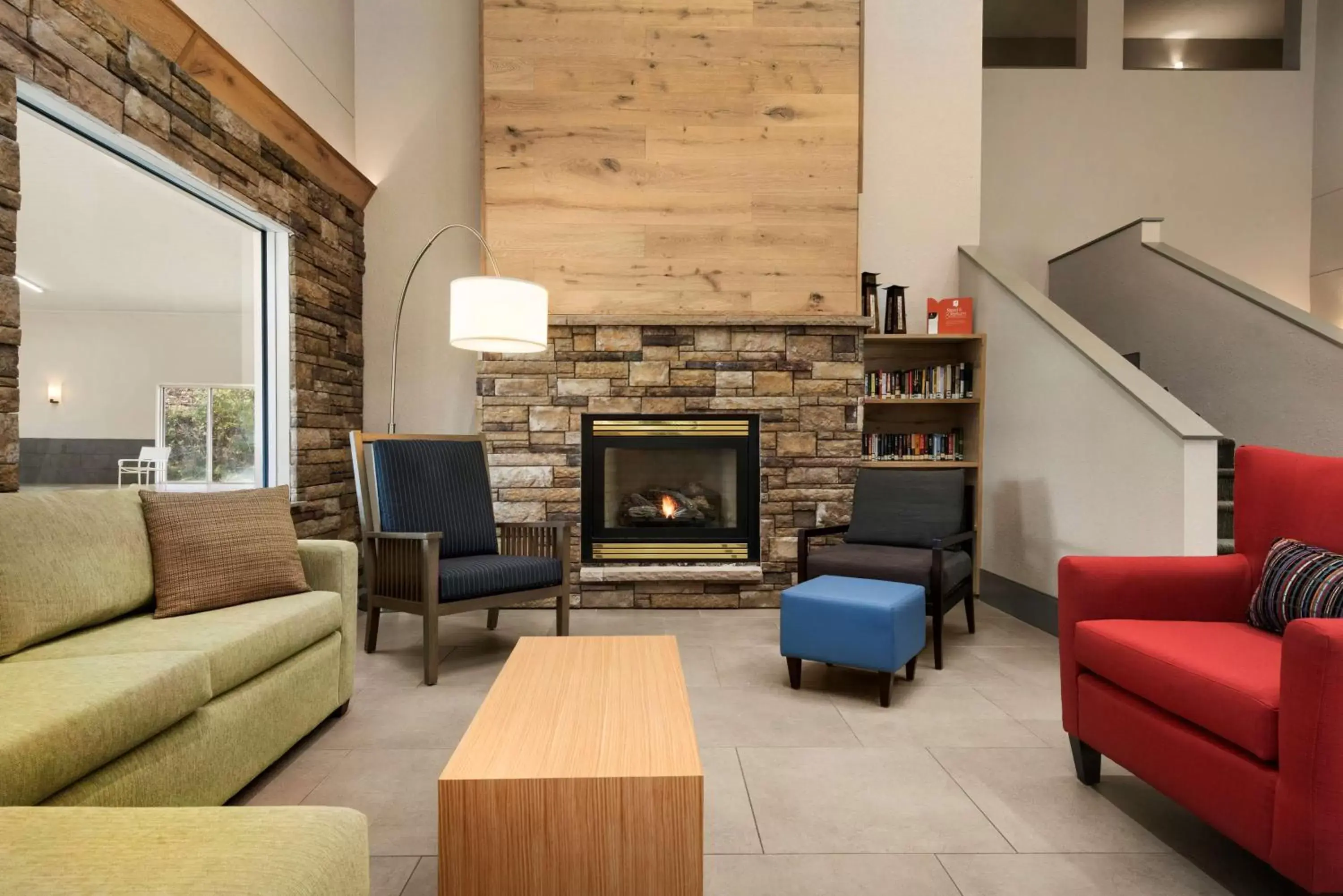 Lobby or reception, Seating Area in Country Inn & Suites by Radisson, Platteville, WI