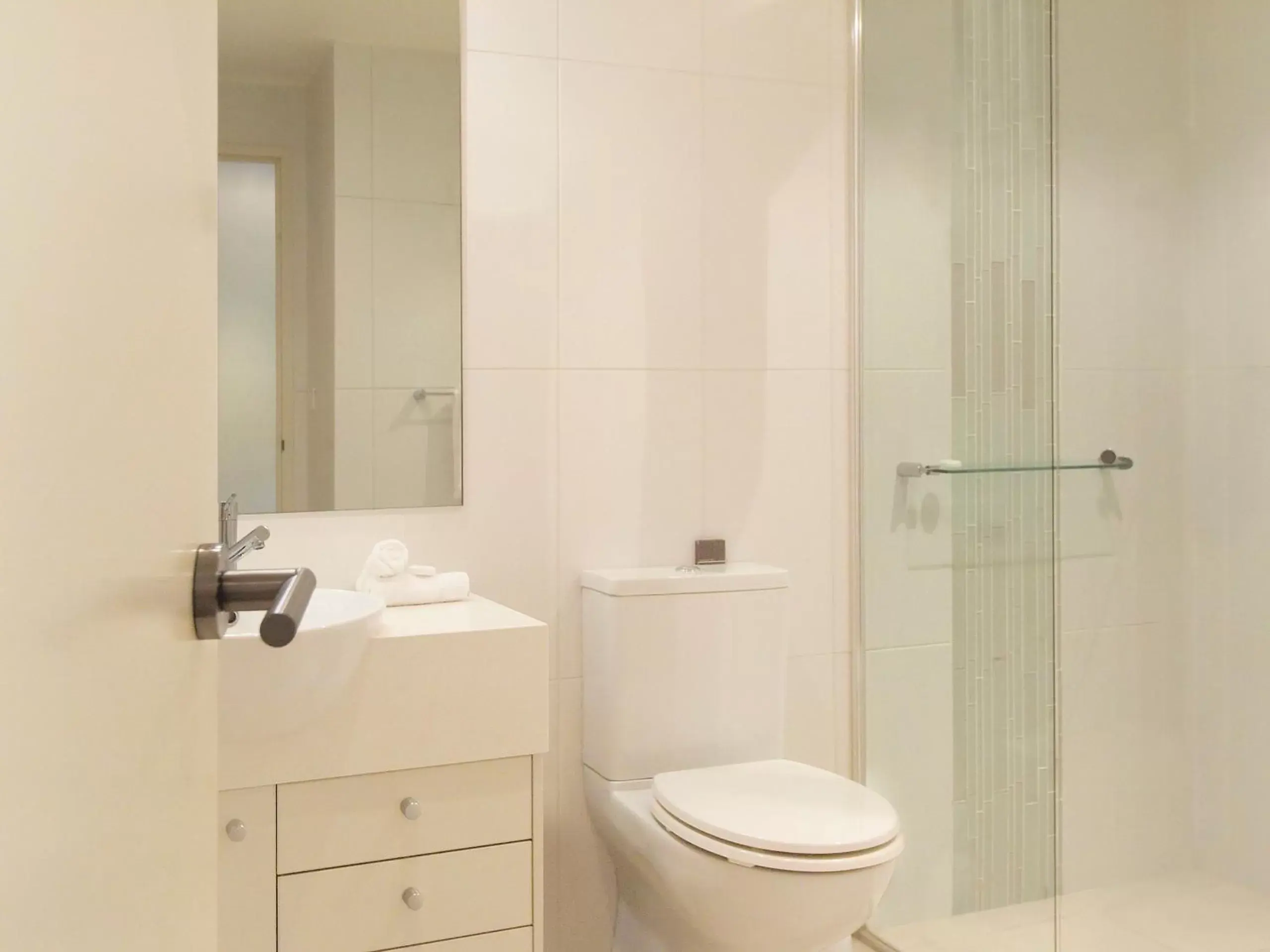 Toilet, Bathroom in Oaks Port Stephens Pacific Blue Resort