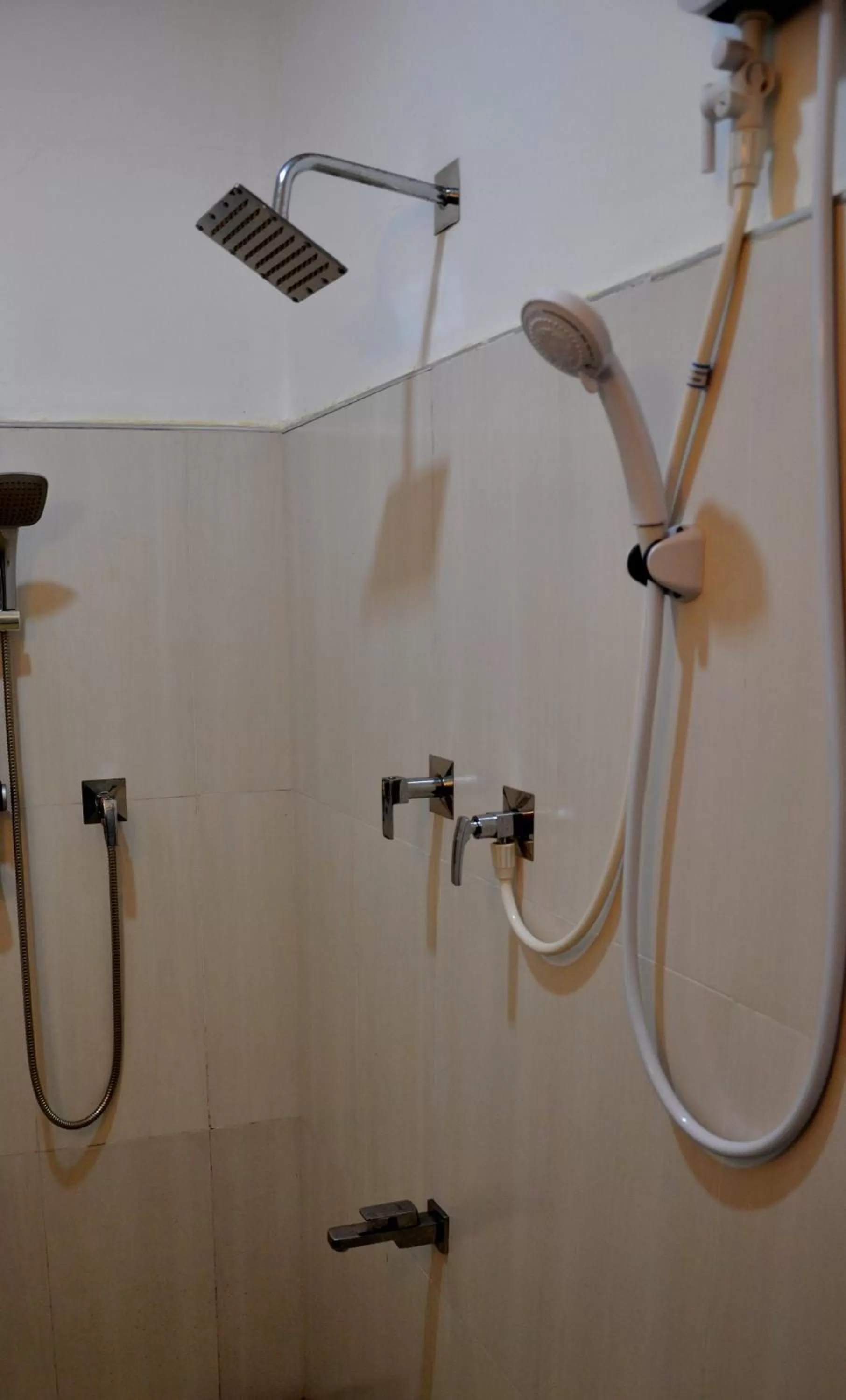 Shower in Weligama Bay Watsila Resort