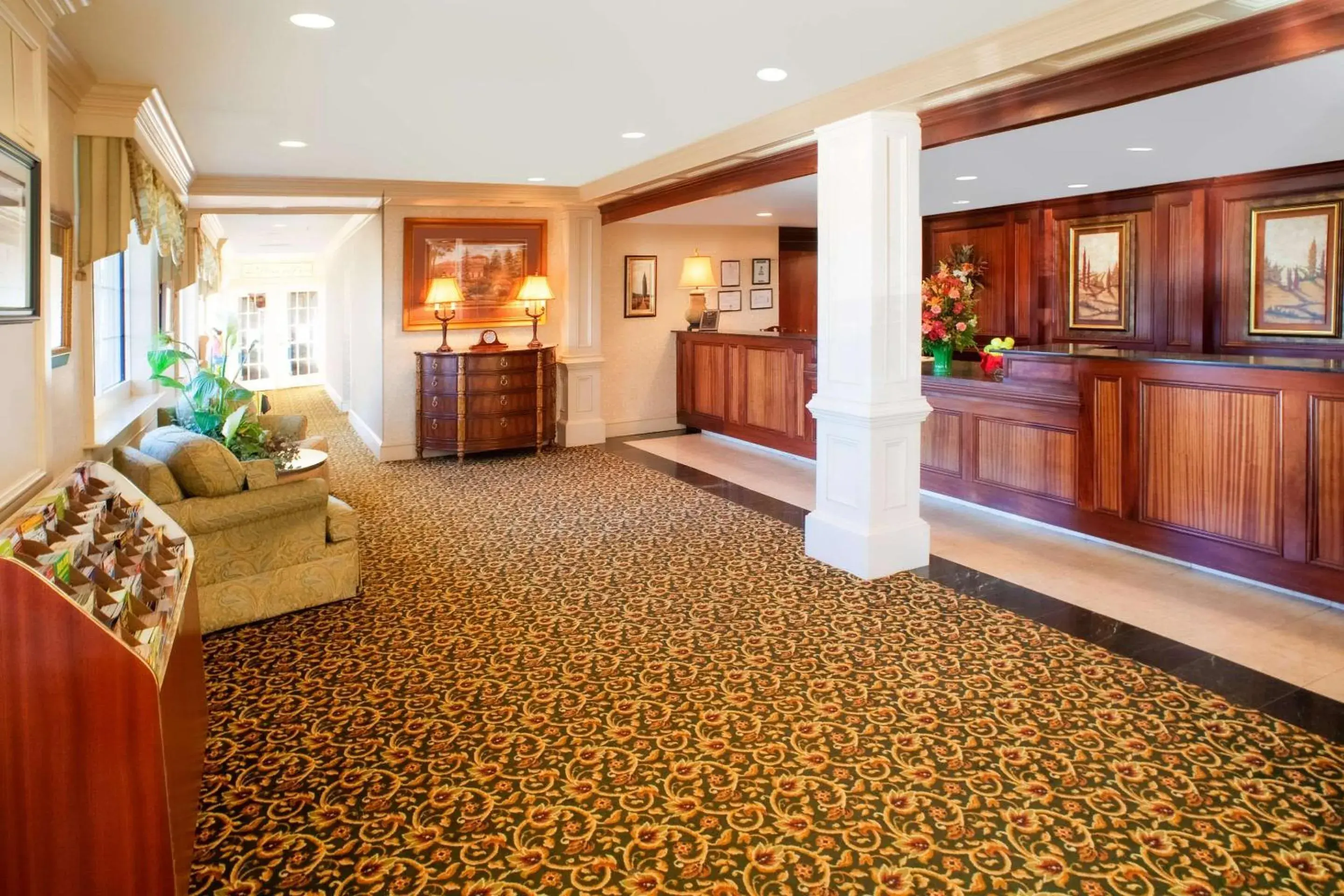 Lobby or reception, Lobby/Reception in Clarion Hotel & Suites Convention Center Fredericksburg