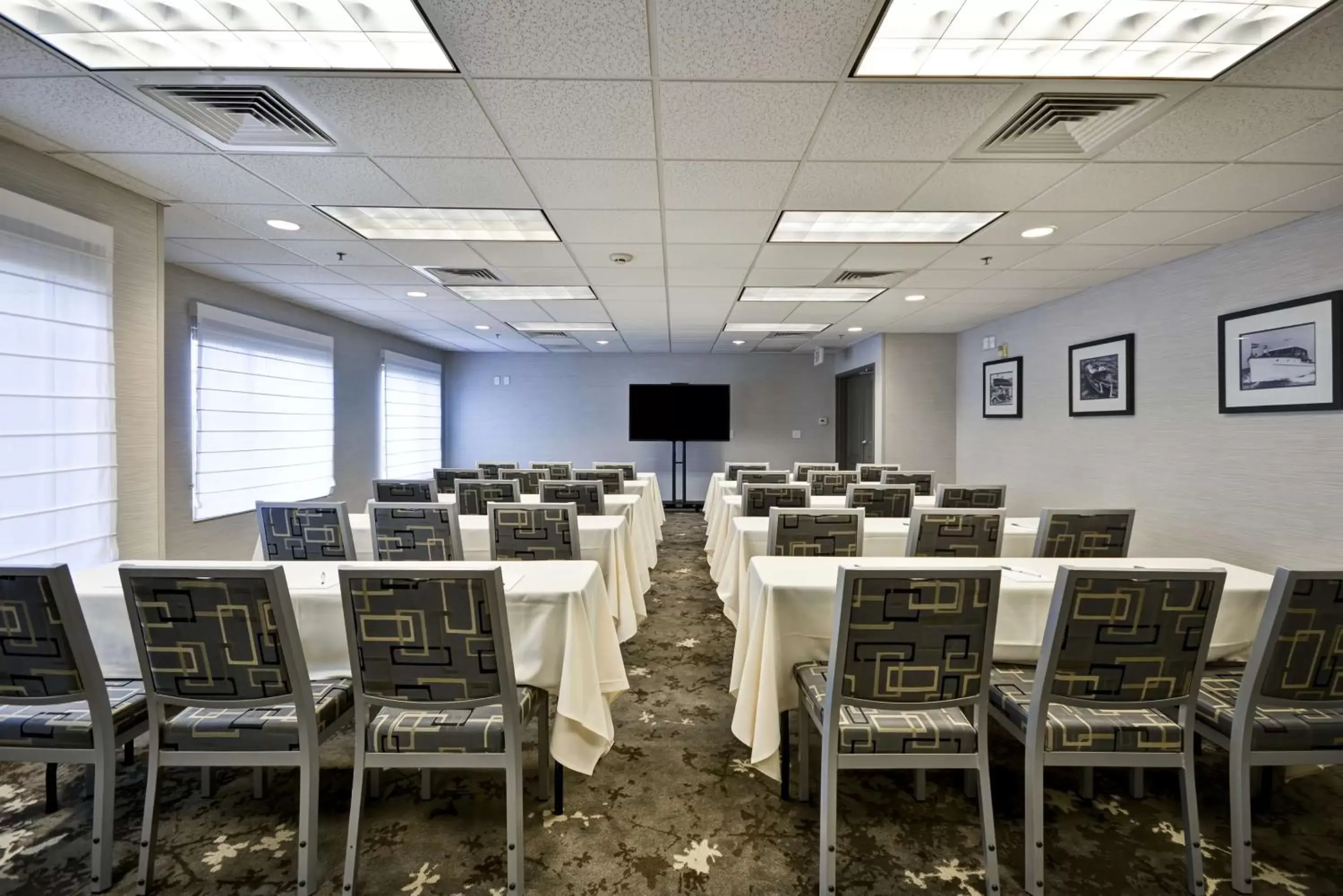 Meeting/conference room in Homewood Suites by Hilton - Oakland Waterfront