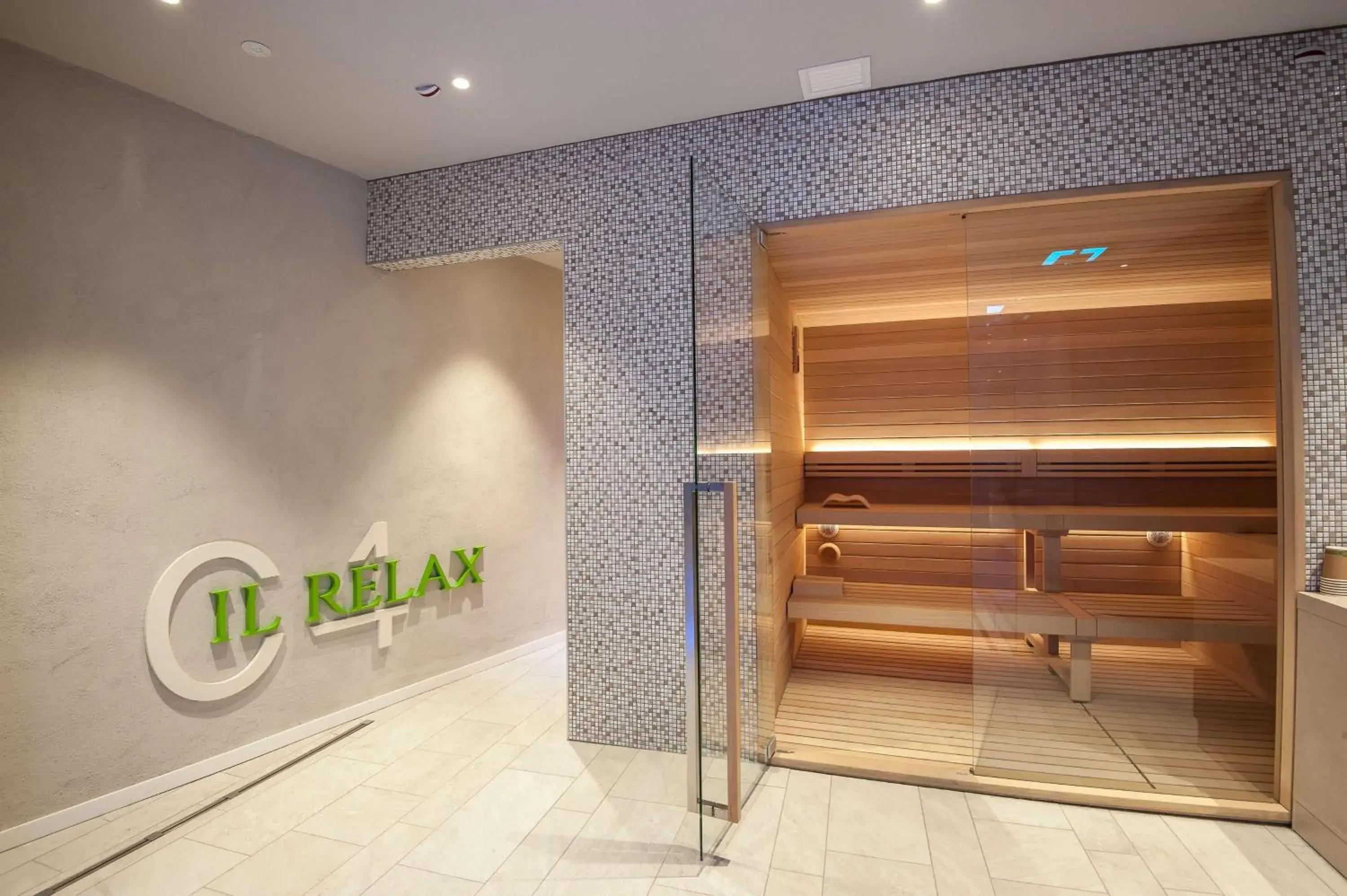 Sauna in Hotel Horizon Wellness & Spa Resort; Best Western Signature Collection