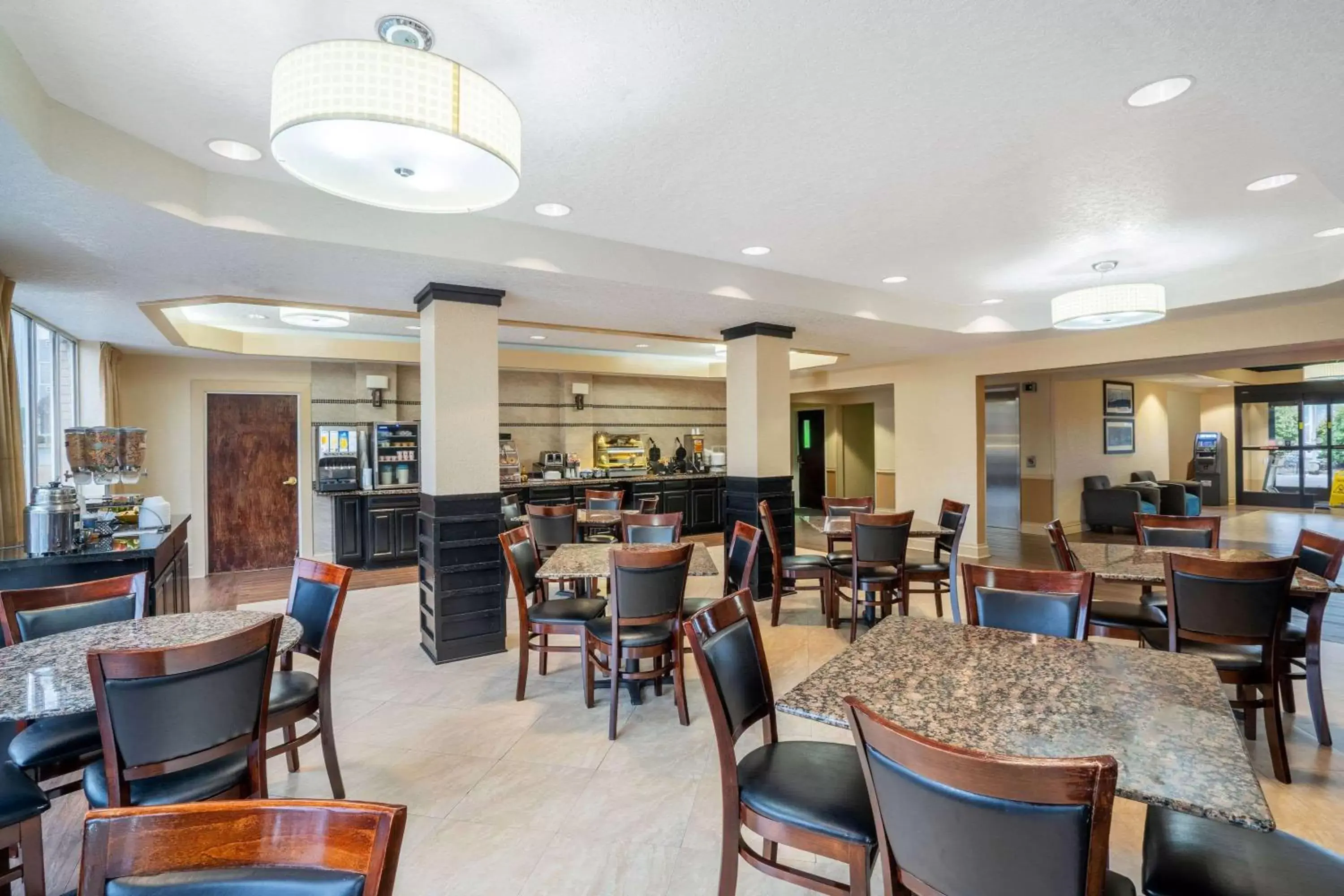 Restaurant/Places to Eat in La Quinta Inn & Suites by Wyndham Hot Springs