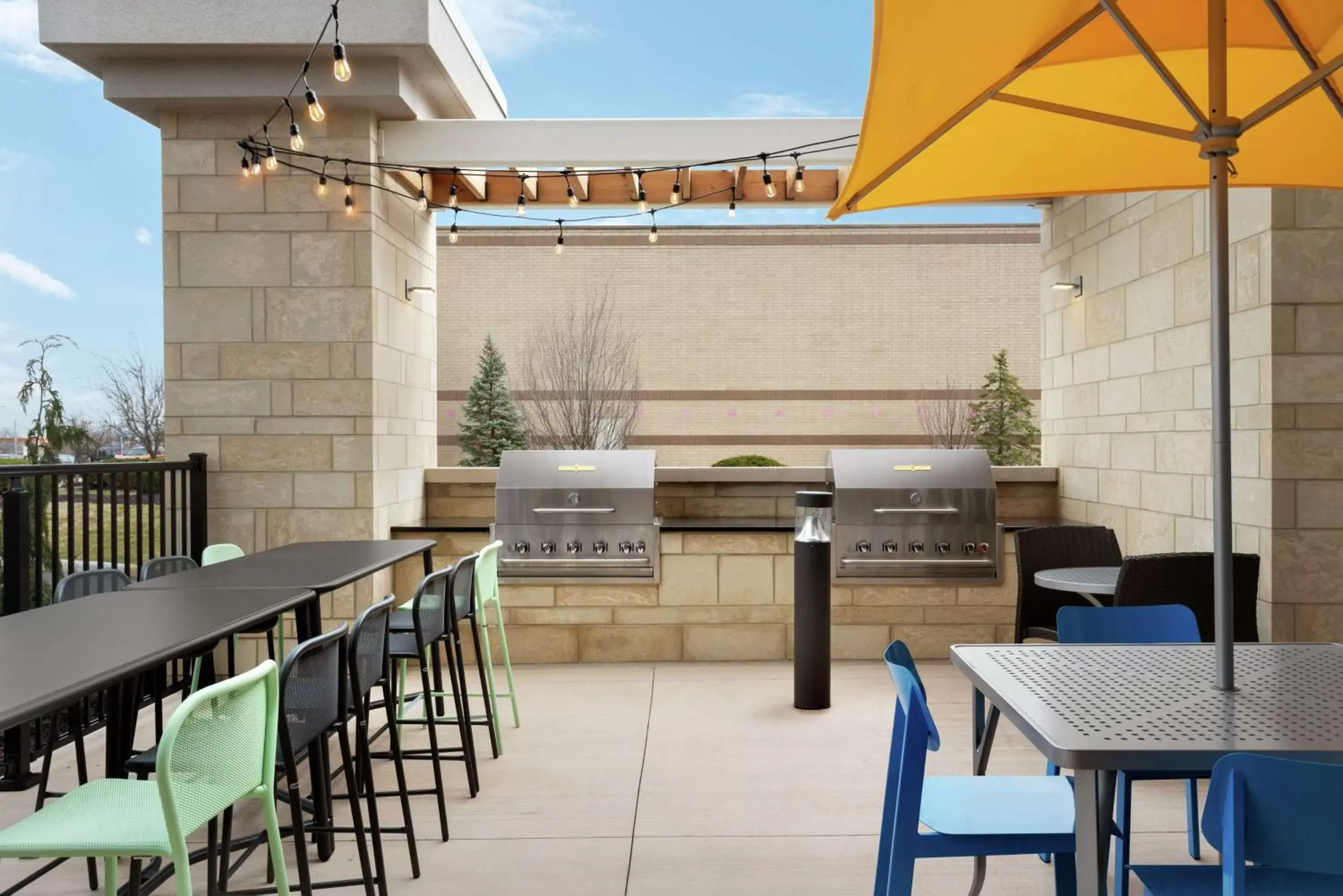 Patio, Restaurant/Places to Eat in Home2 Suites By Hilton Dayton/Beavercreek, Oh