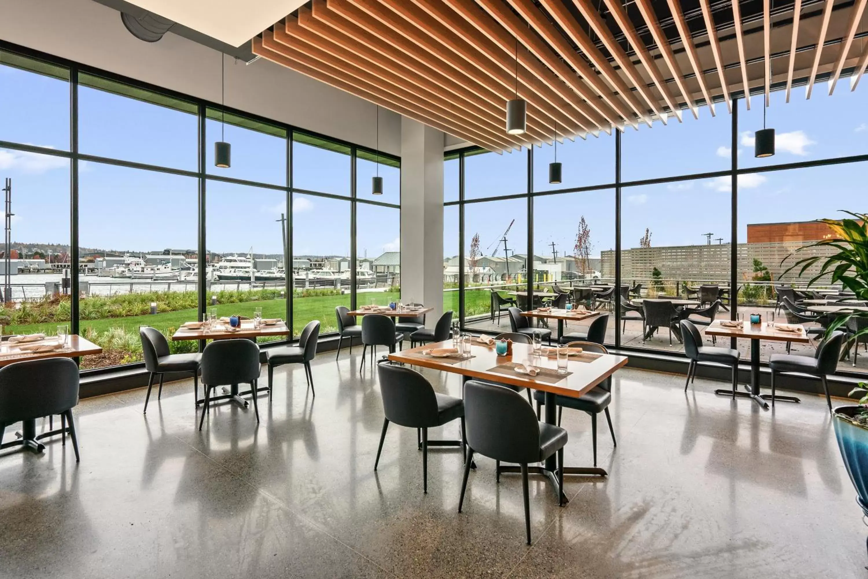 Restaurant/Places to Eat in Hotel Indigo Seattle Everett Waterfront Place, an IHG Hotel