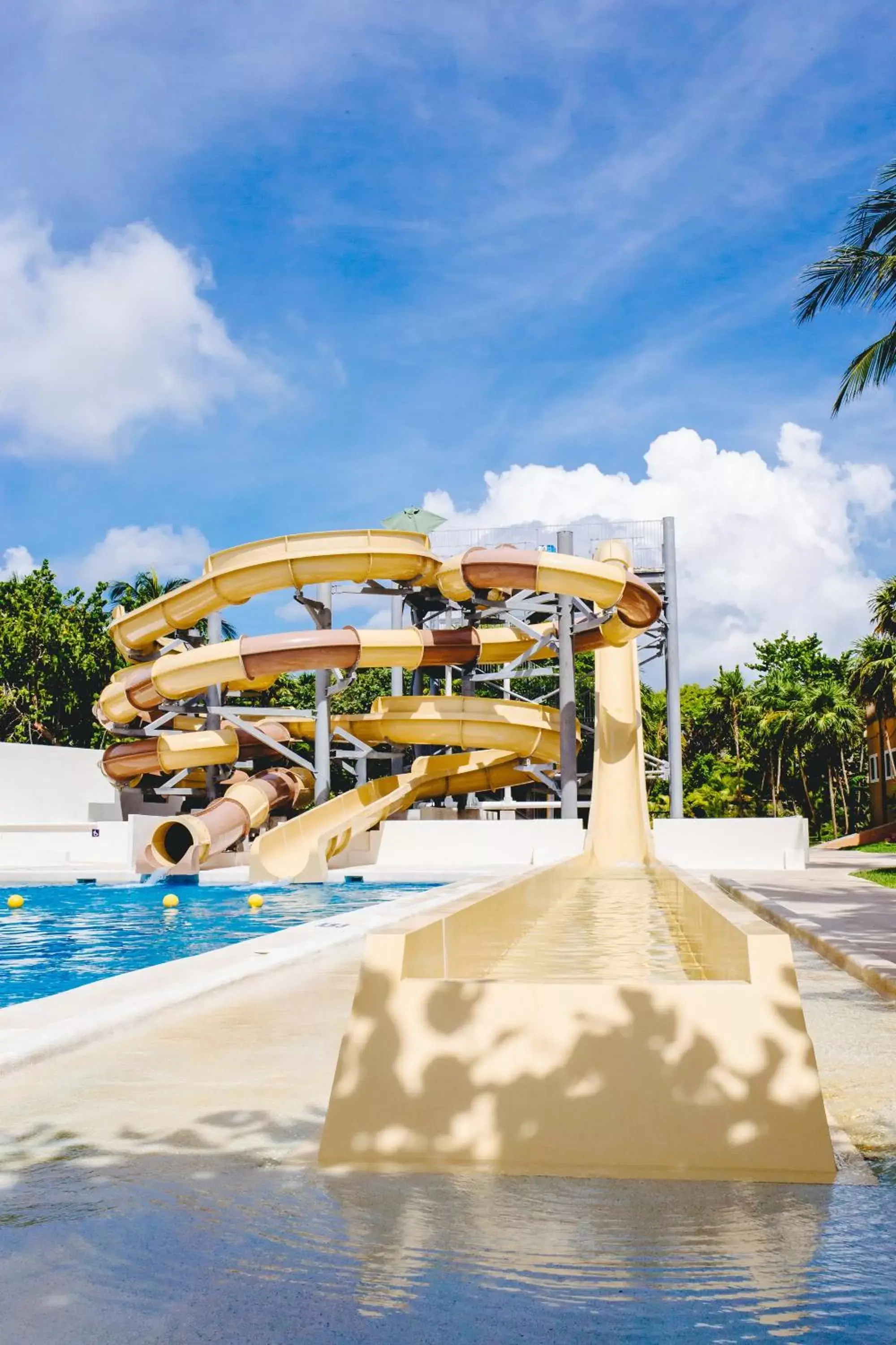 Aqua park, Swimming Pool in Dreams Sapphire Resort & Spa