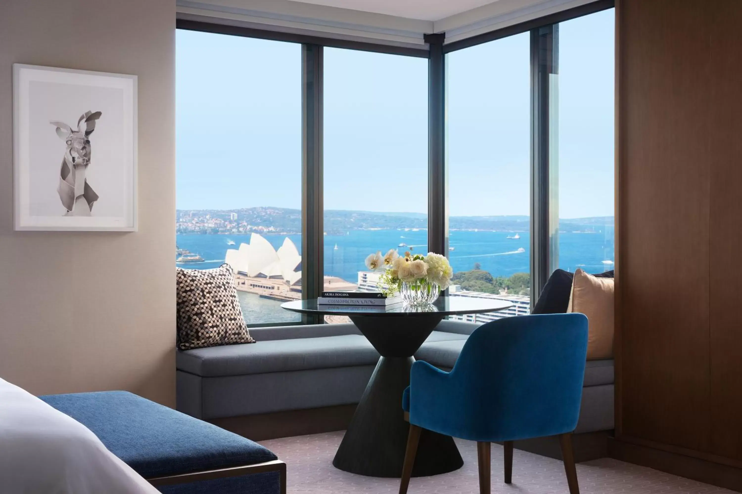 Living room in Four Seasons Hotel Sydney