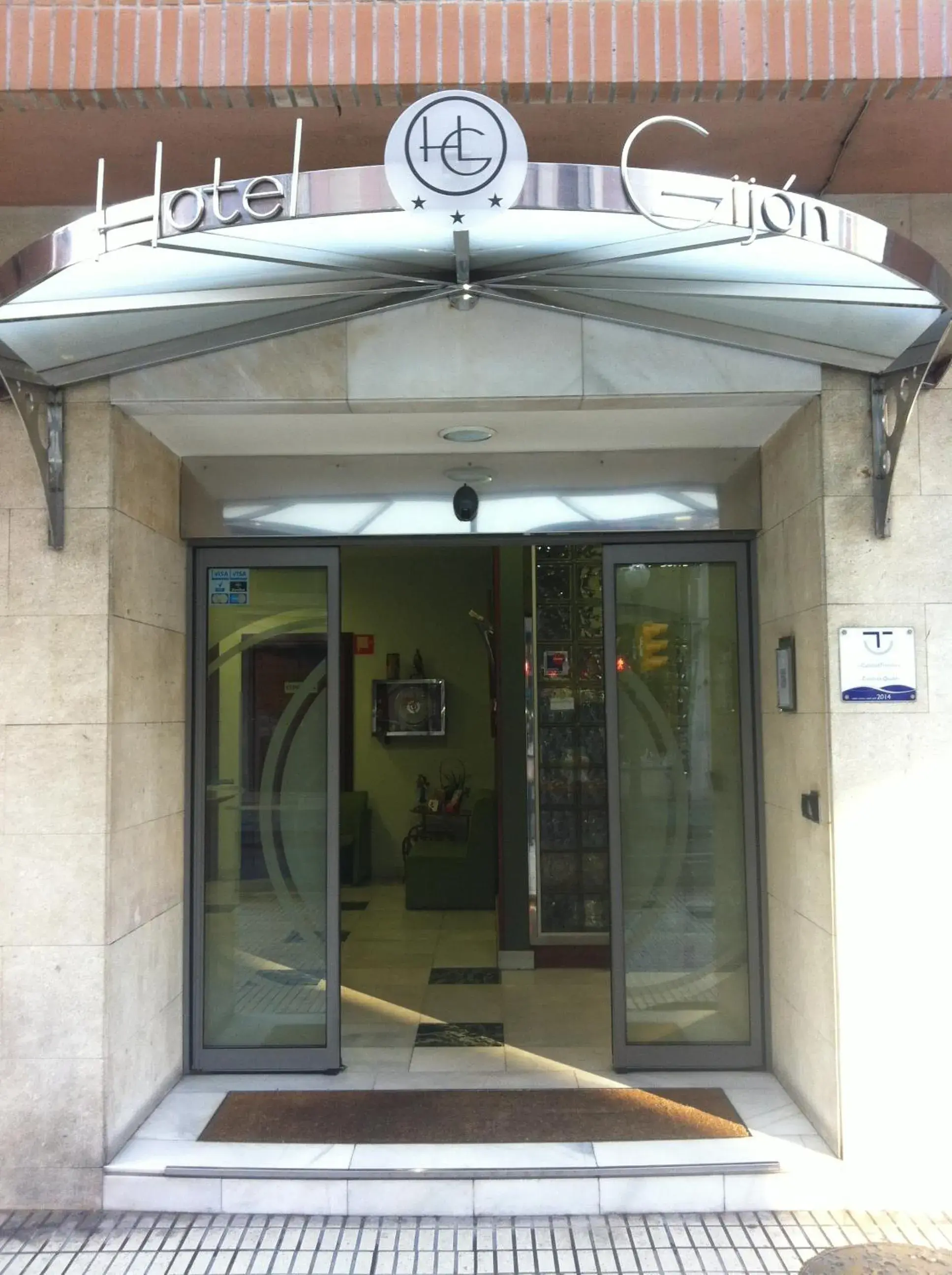 Facade/entrance in Hotel Gijon