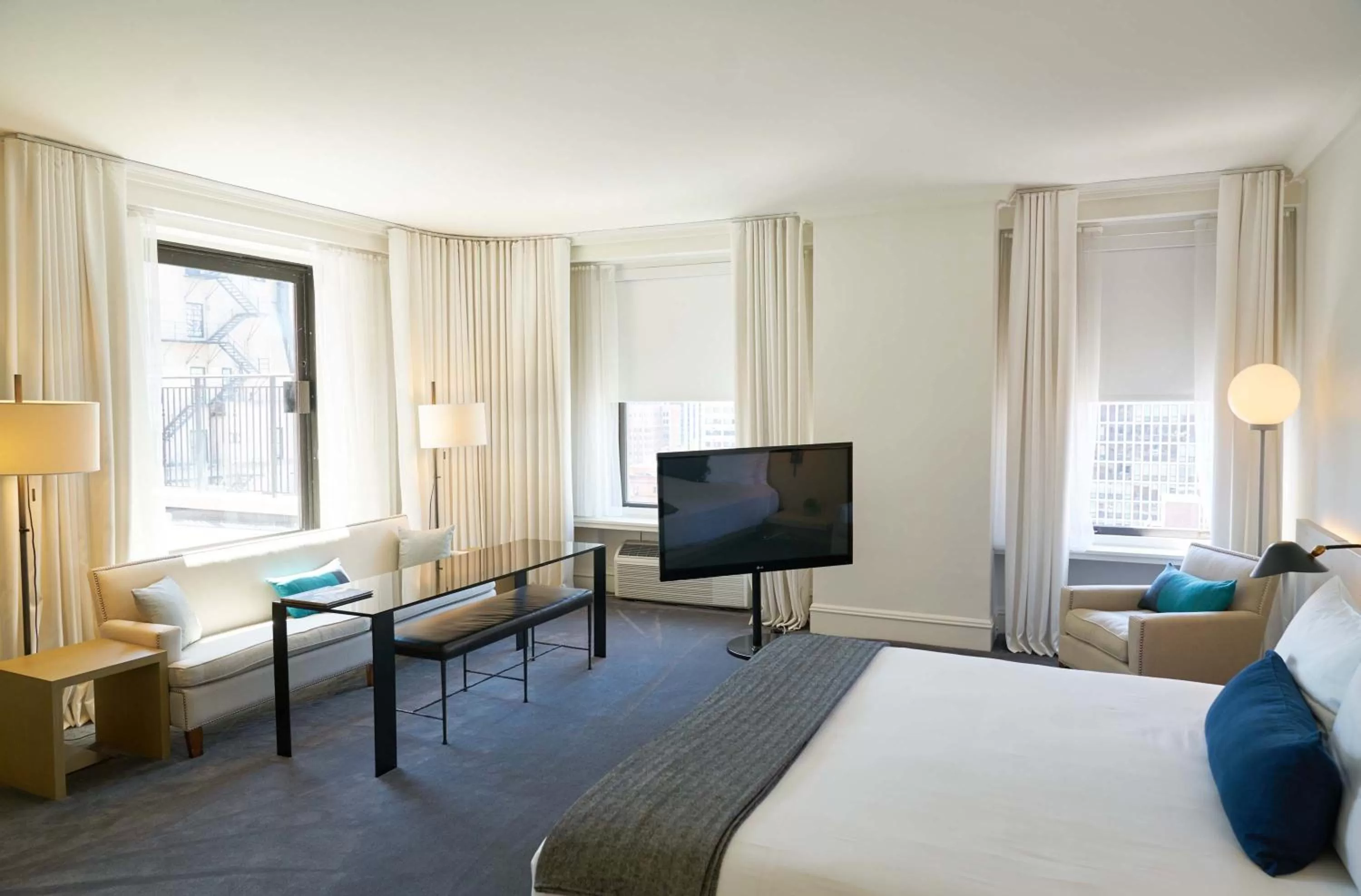 Bedroom in Ambassador Chicago, part of JdV by Hyatt