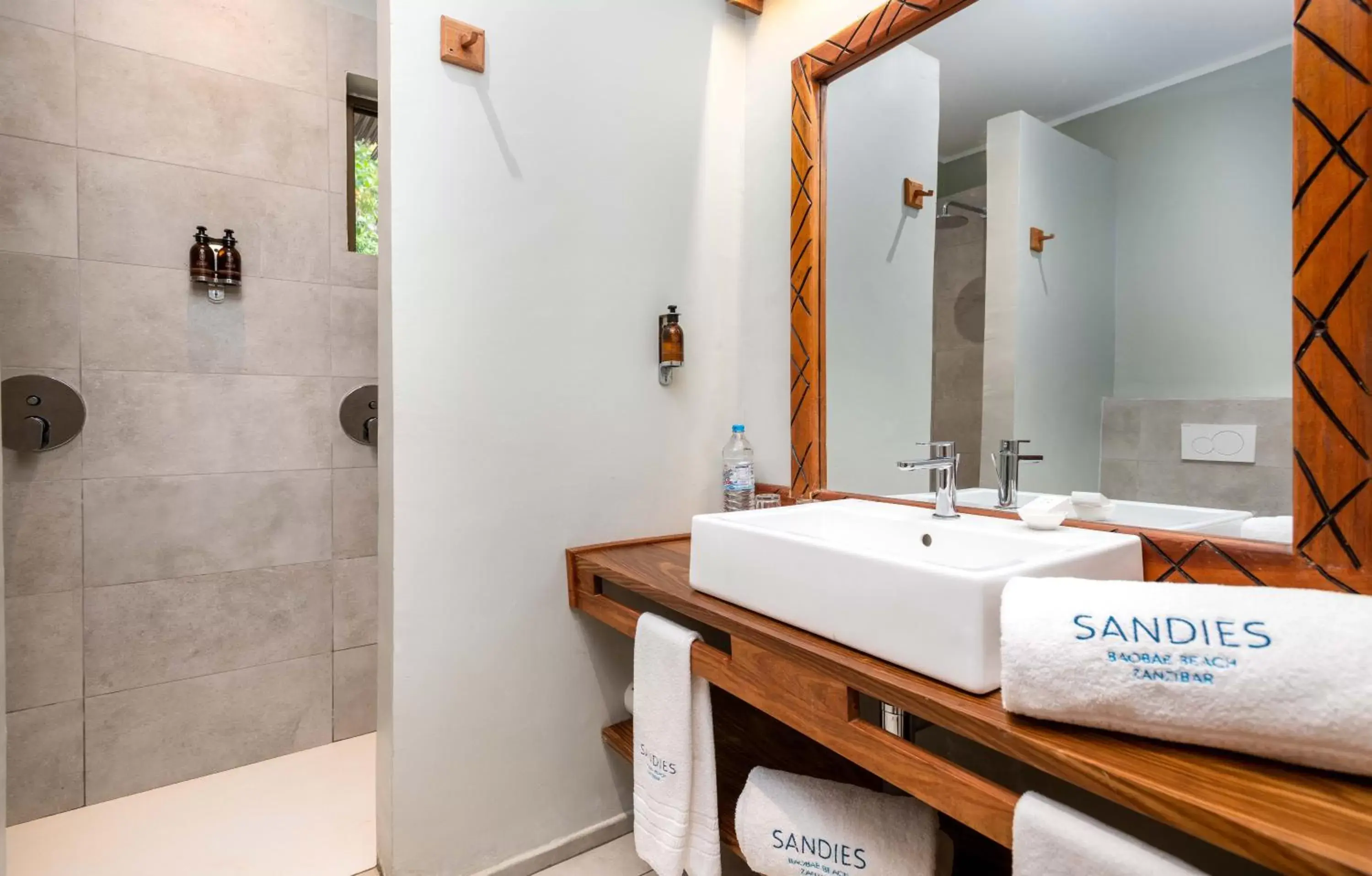 Bathroom in Sandies Baobab Beach Zanzibar