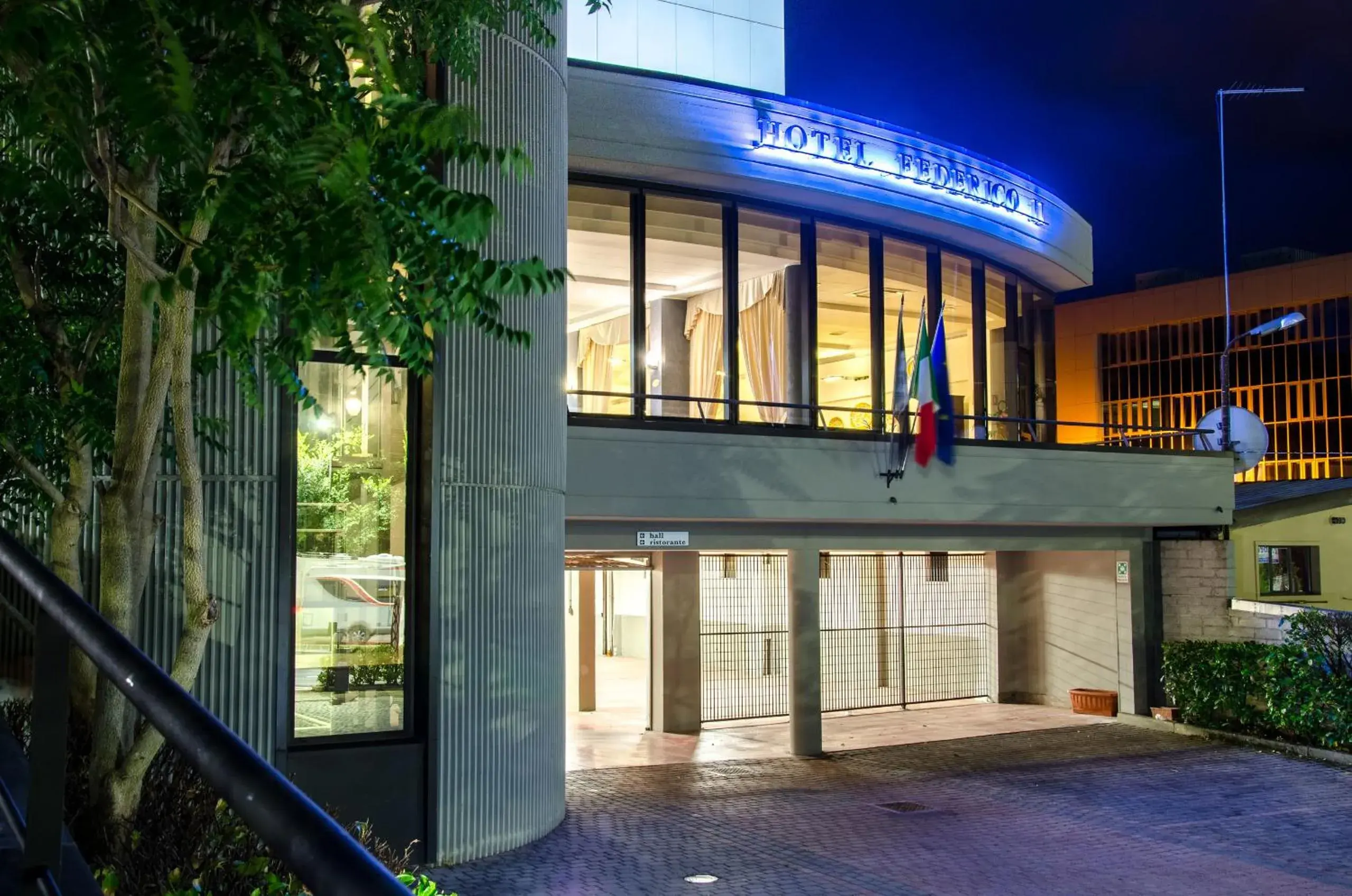 Facade/entrance in Hotel Federico II