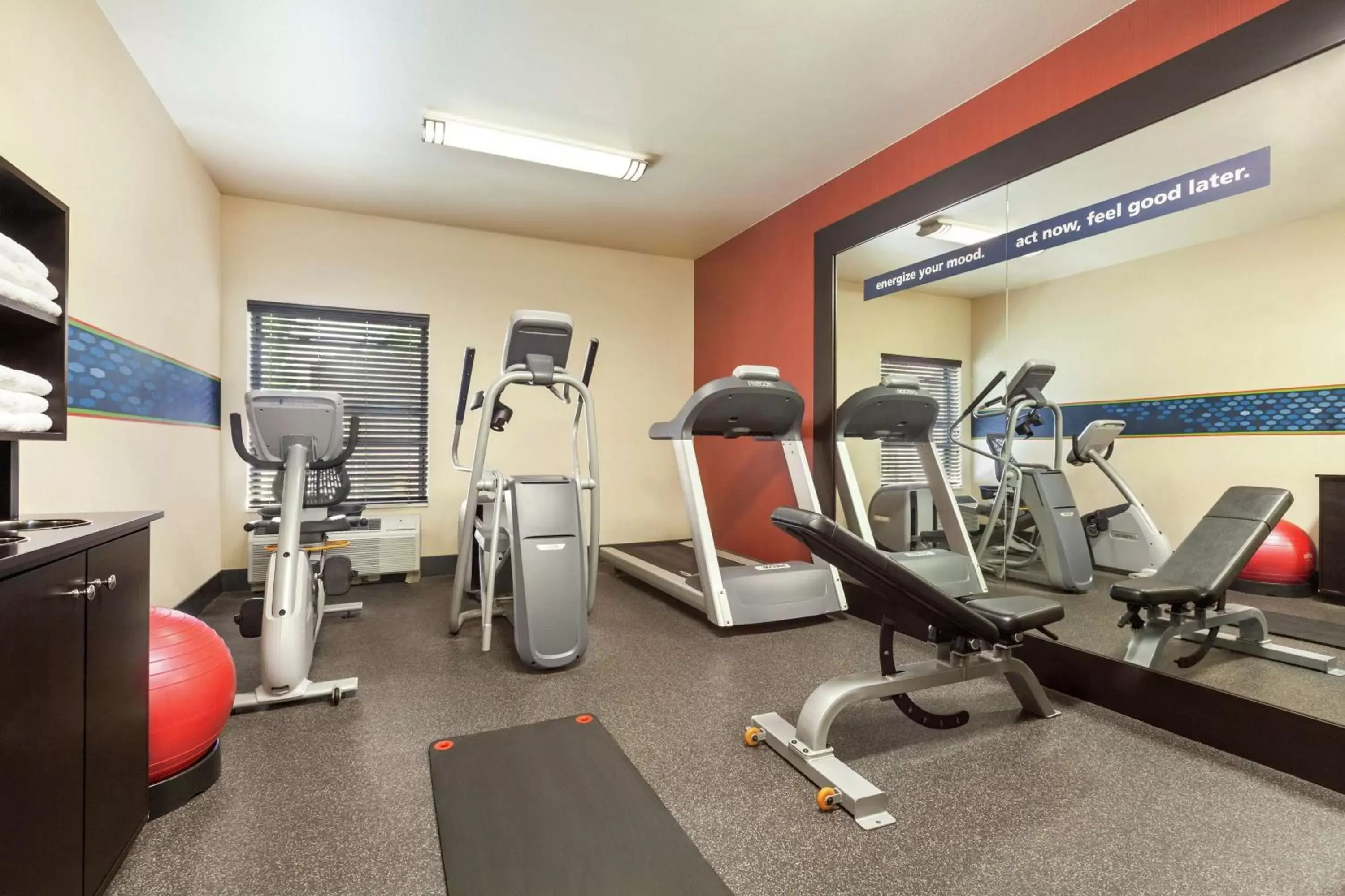 Fitness centre/facilities, Fitness Center/Facilities in Hampton Inn Sacramento/Rancho Cordova