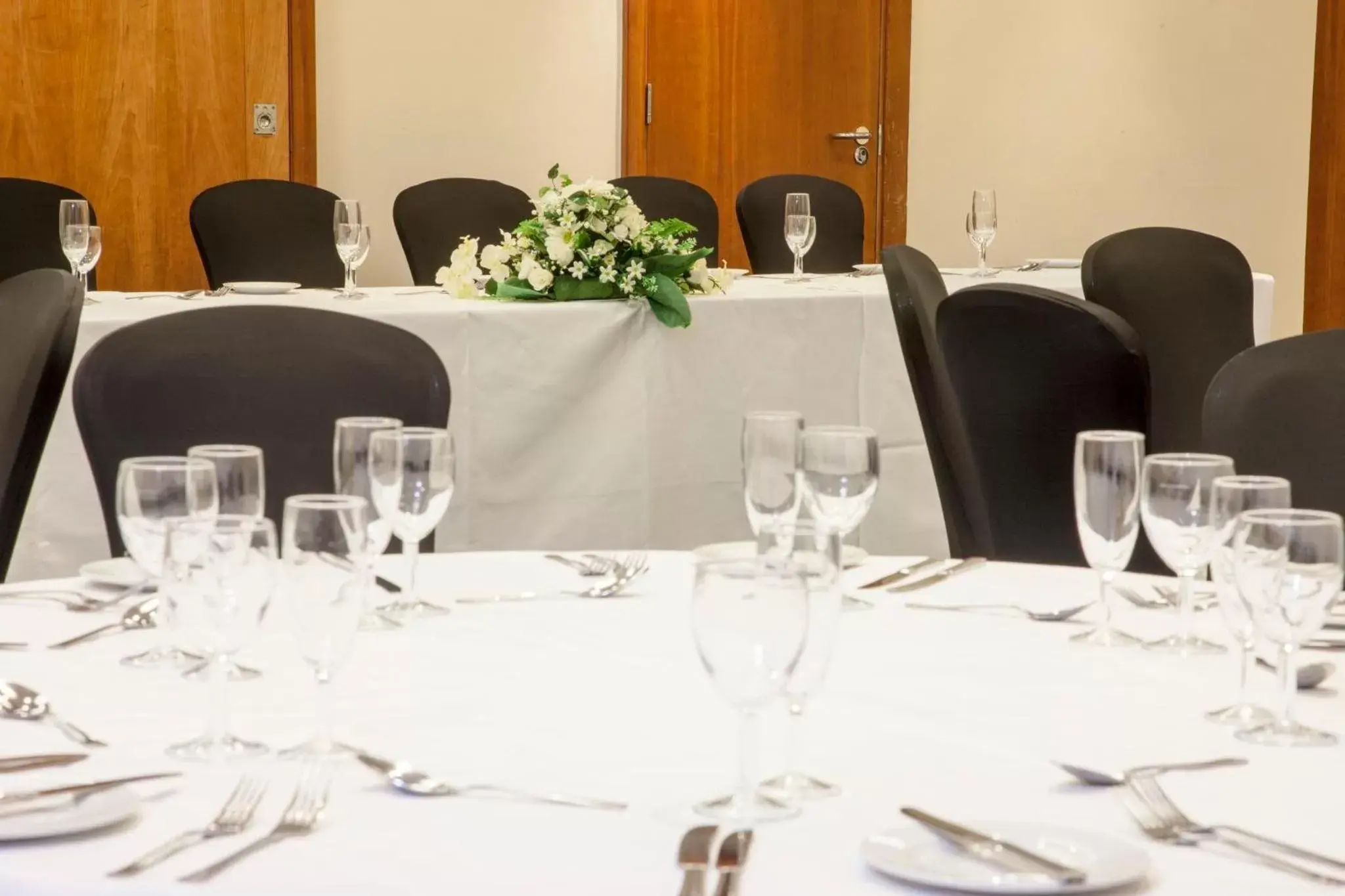 Banquet/Function facilities, Restaurant/Places to Eat in Holiday Inn Rochester-Chatham, an IHG Hotel