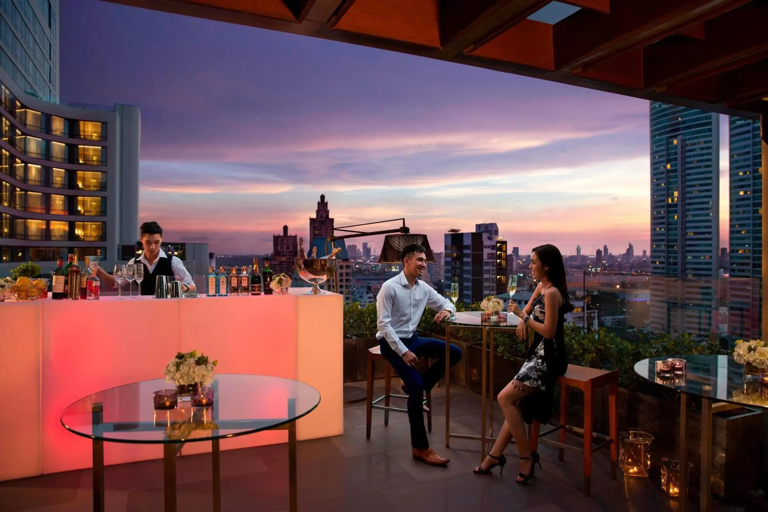 Lounge or bar in Bangkok Marriott Marquis Queens Park