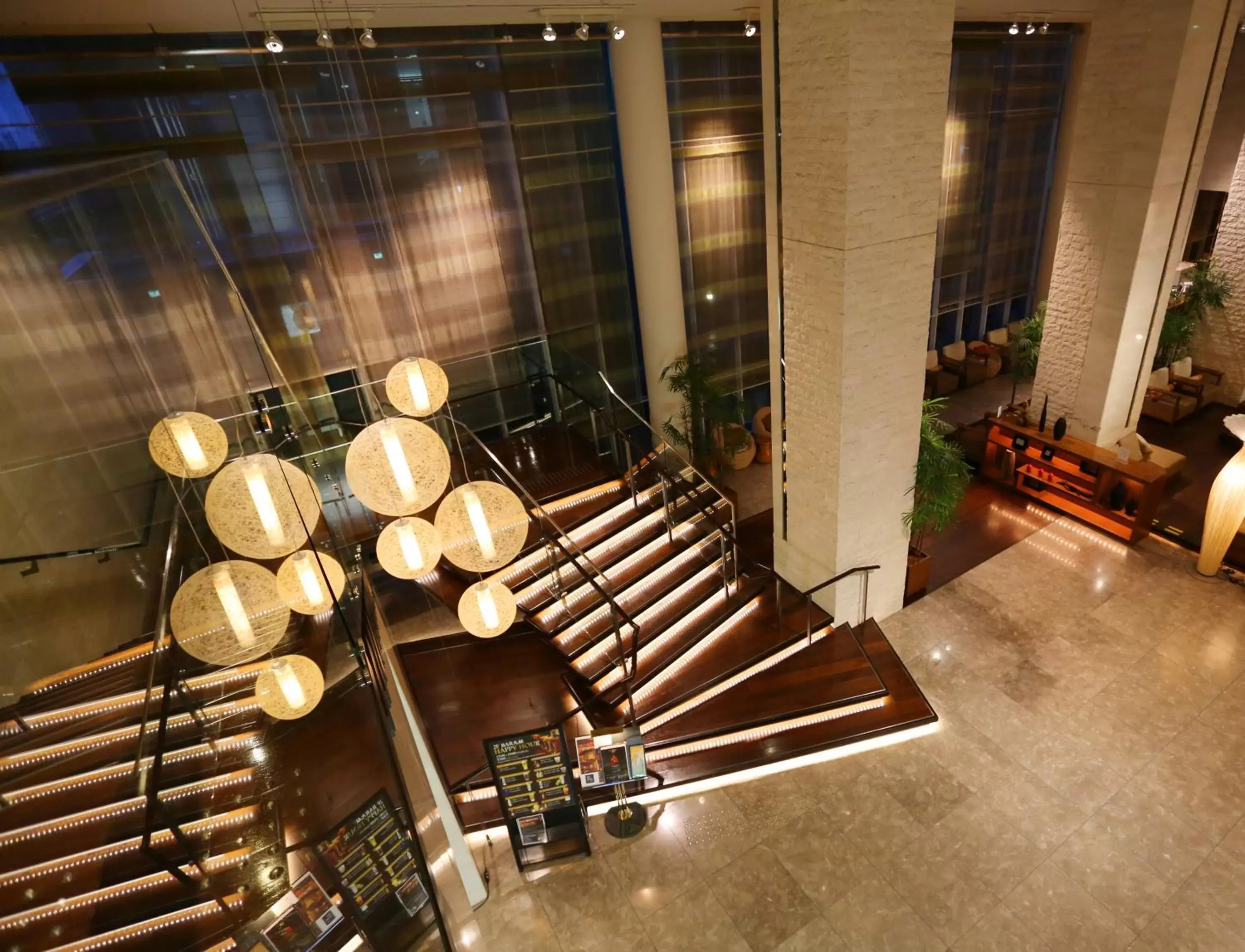 Lobby or reception in Hotel Sunroute Plaza Shinjuku