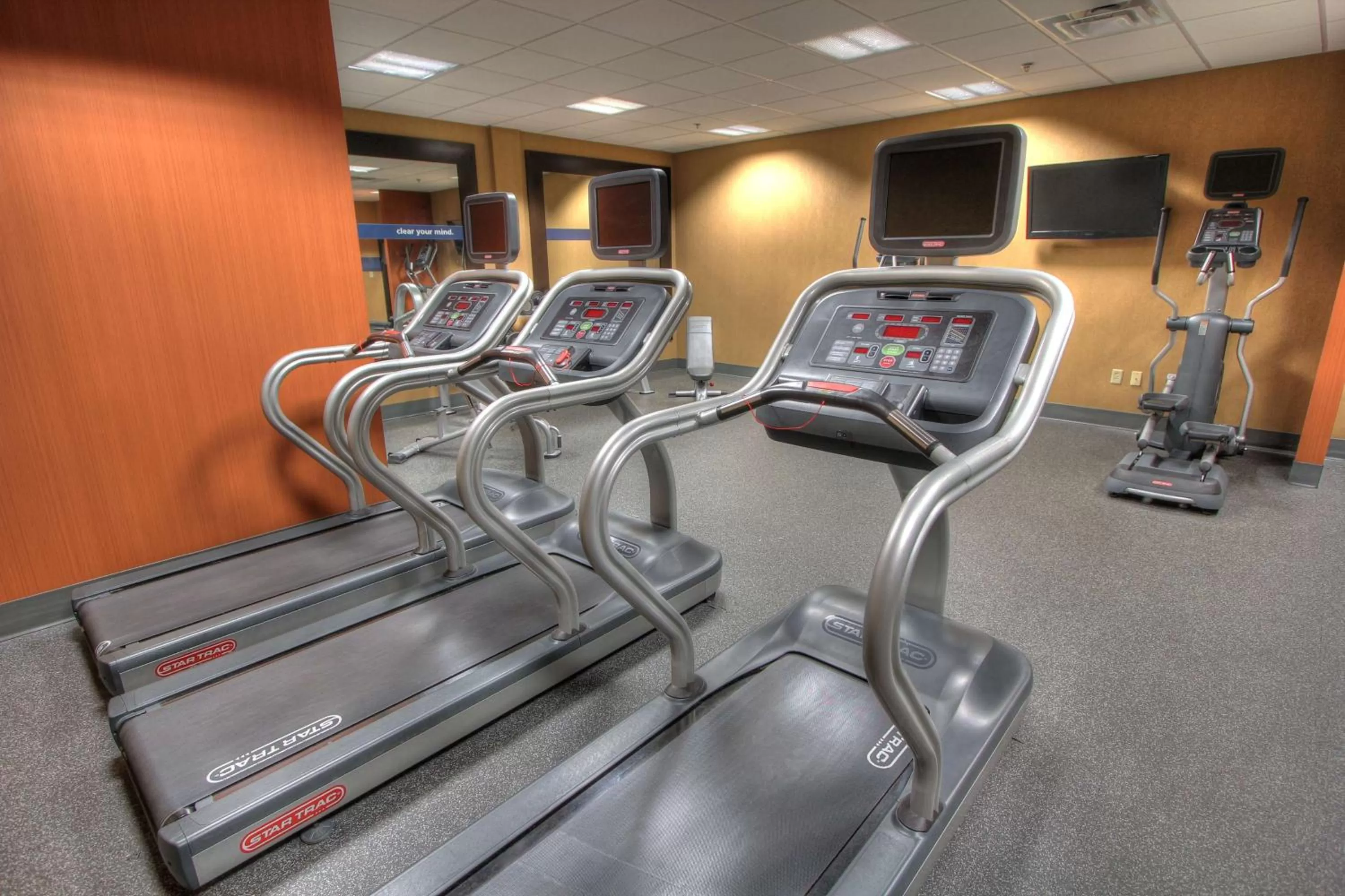 Fitness centre/facilities in Hampton Inn Pigeon Forge