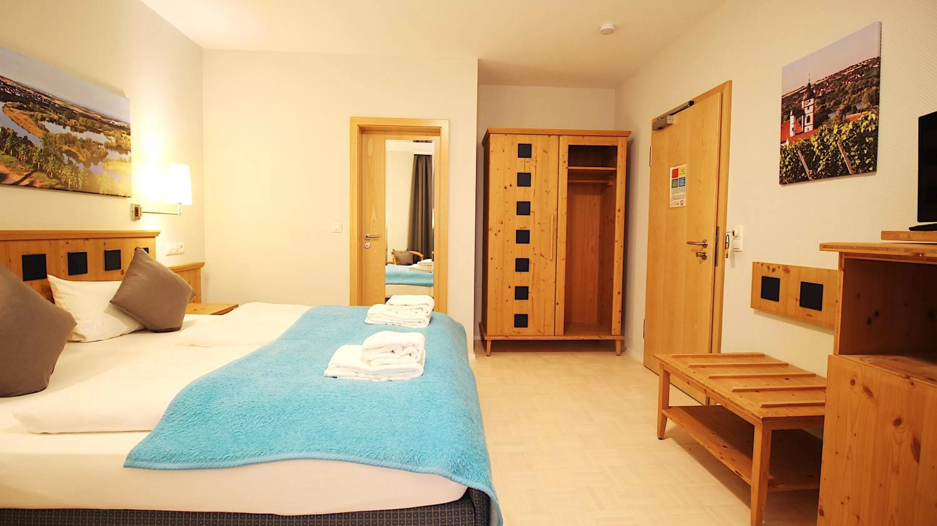 Bed in Aparthotel Alte Schmiede Dettelbach