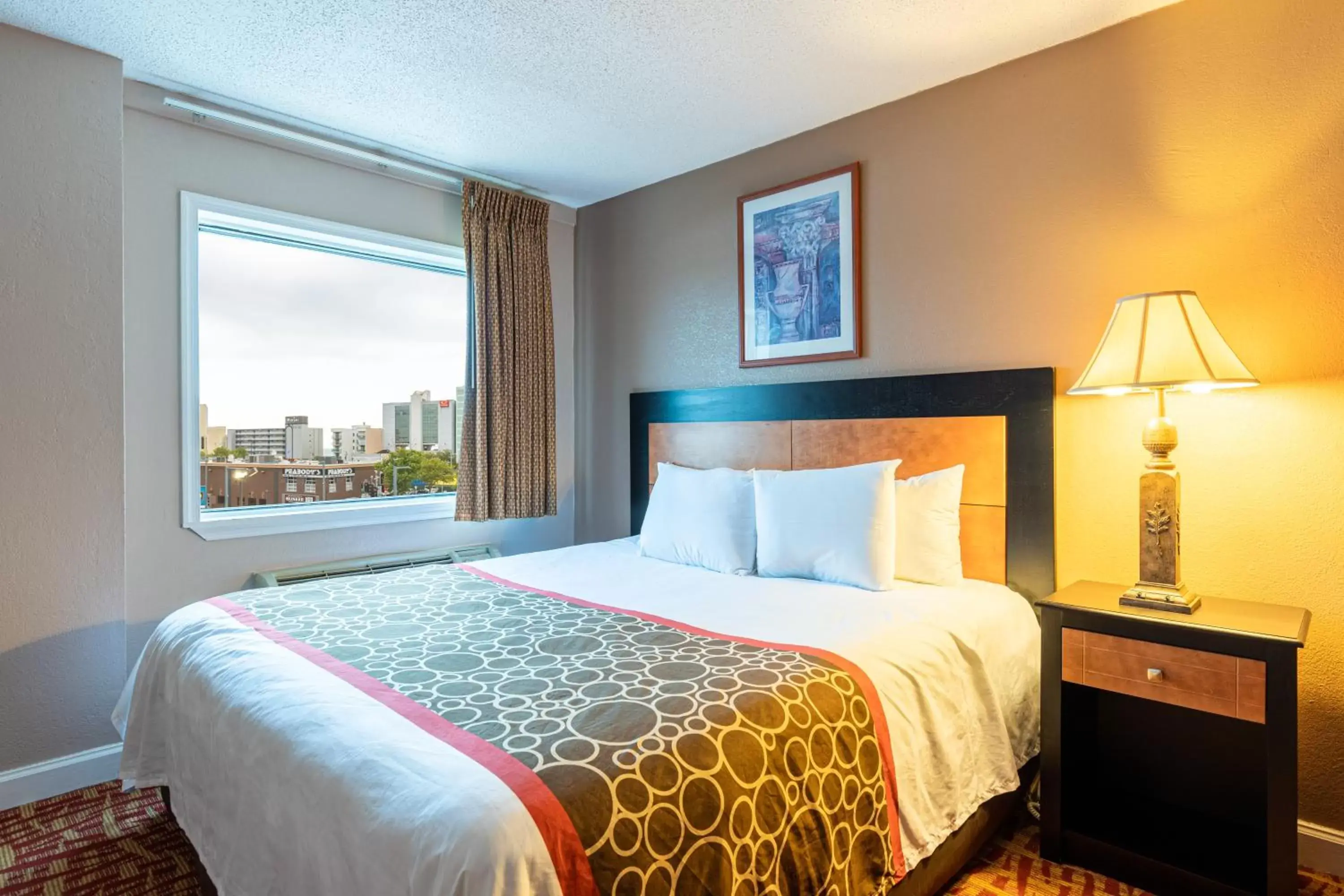 Bed in Sundial Inn Bed in Sundial Inn