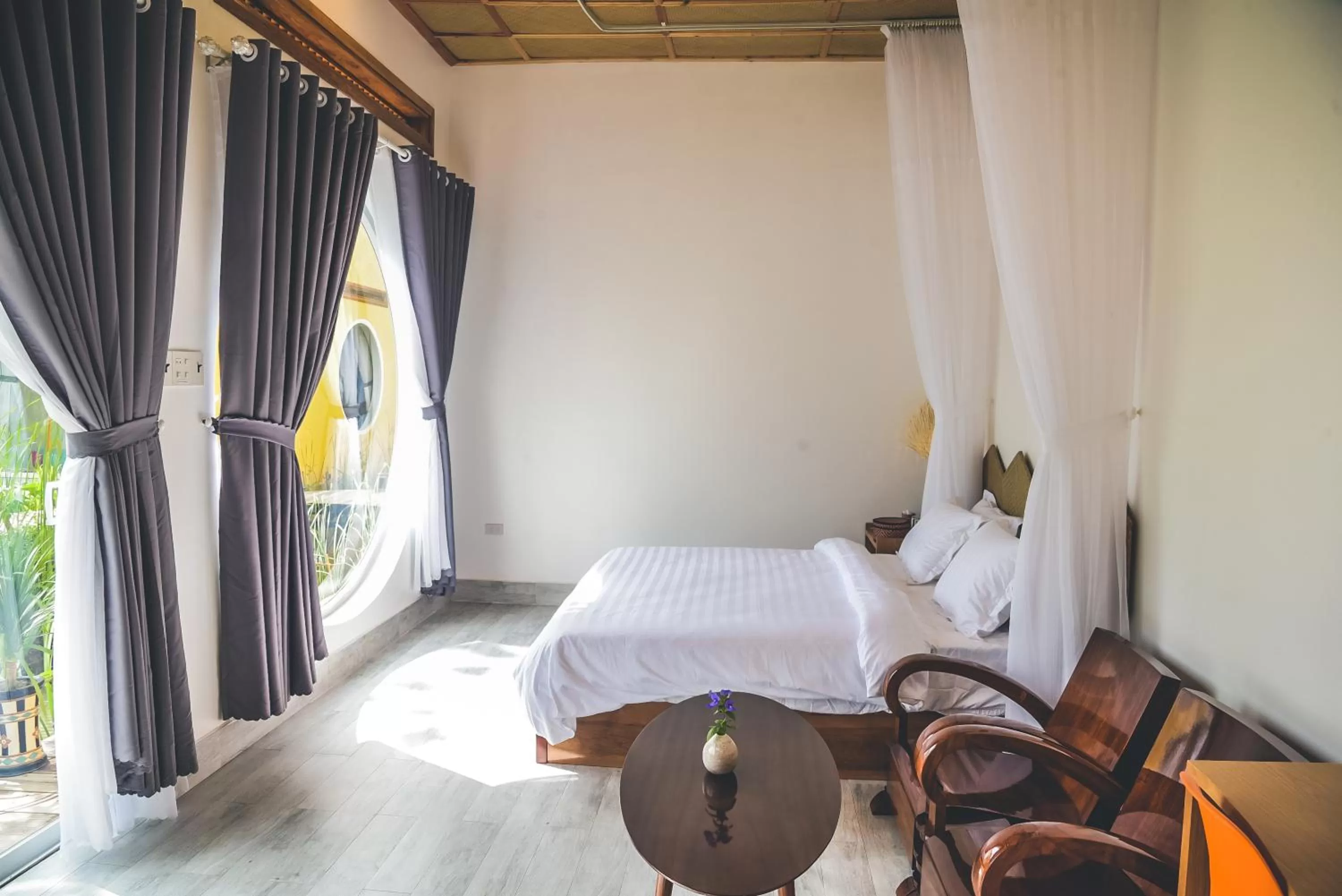 Bedroom, Bed in Binh Minh Eco Lodge