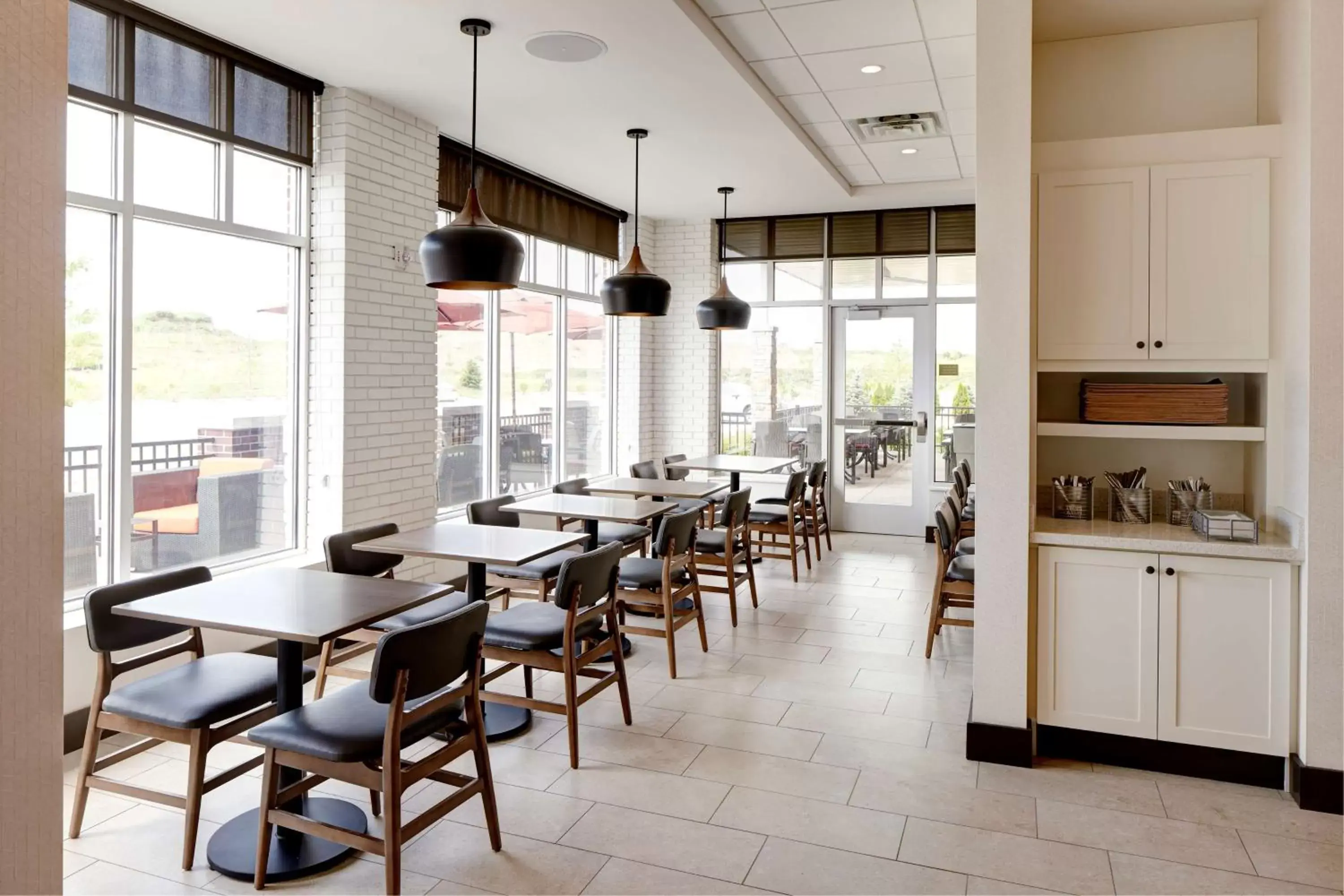 Restaurant/Places to Eat in Hyatt Place Madison/Verona