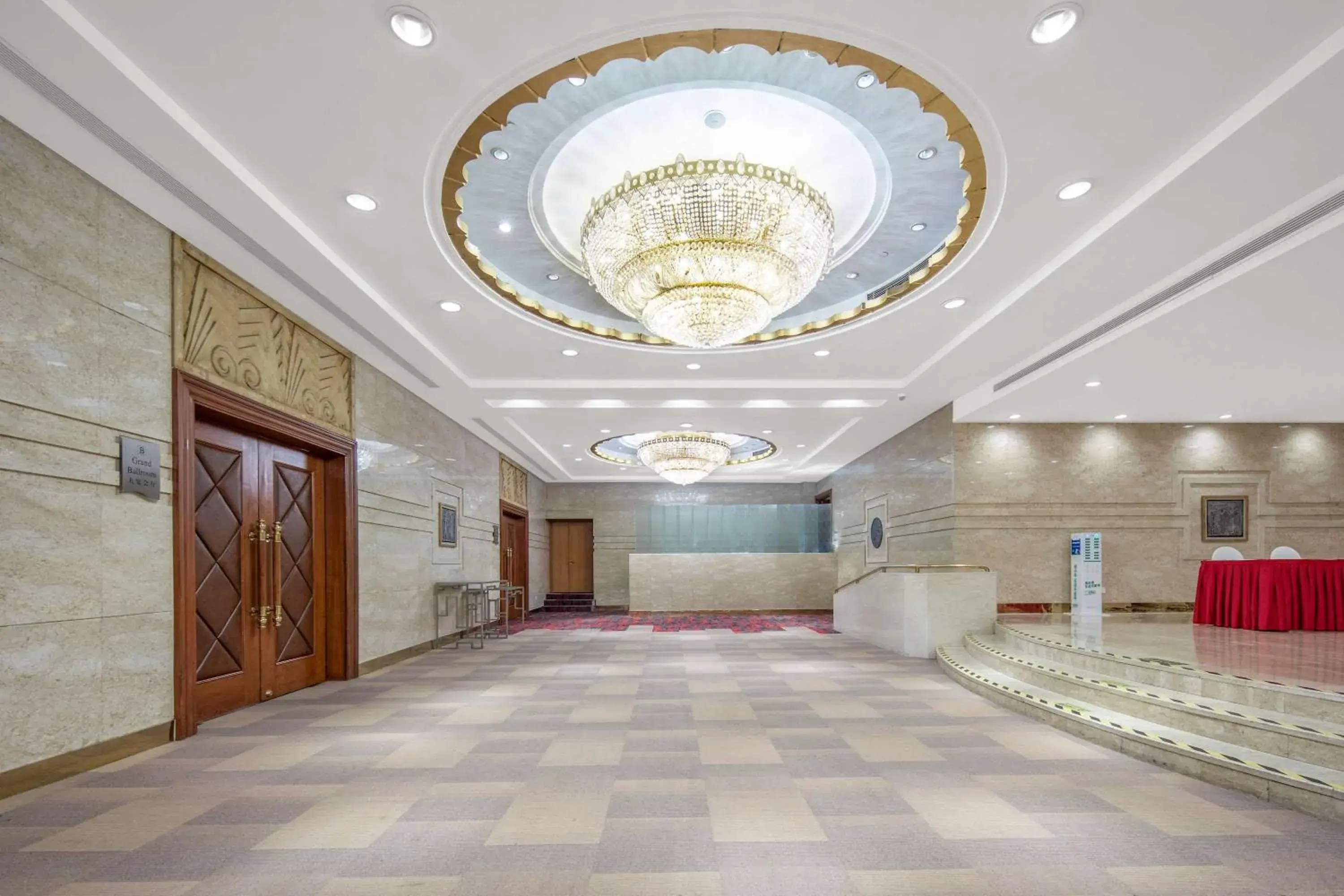 Banquet/Function facilities, Lobby/Reception in Ramada Plaza Hotel Pudong