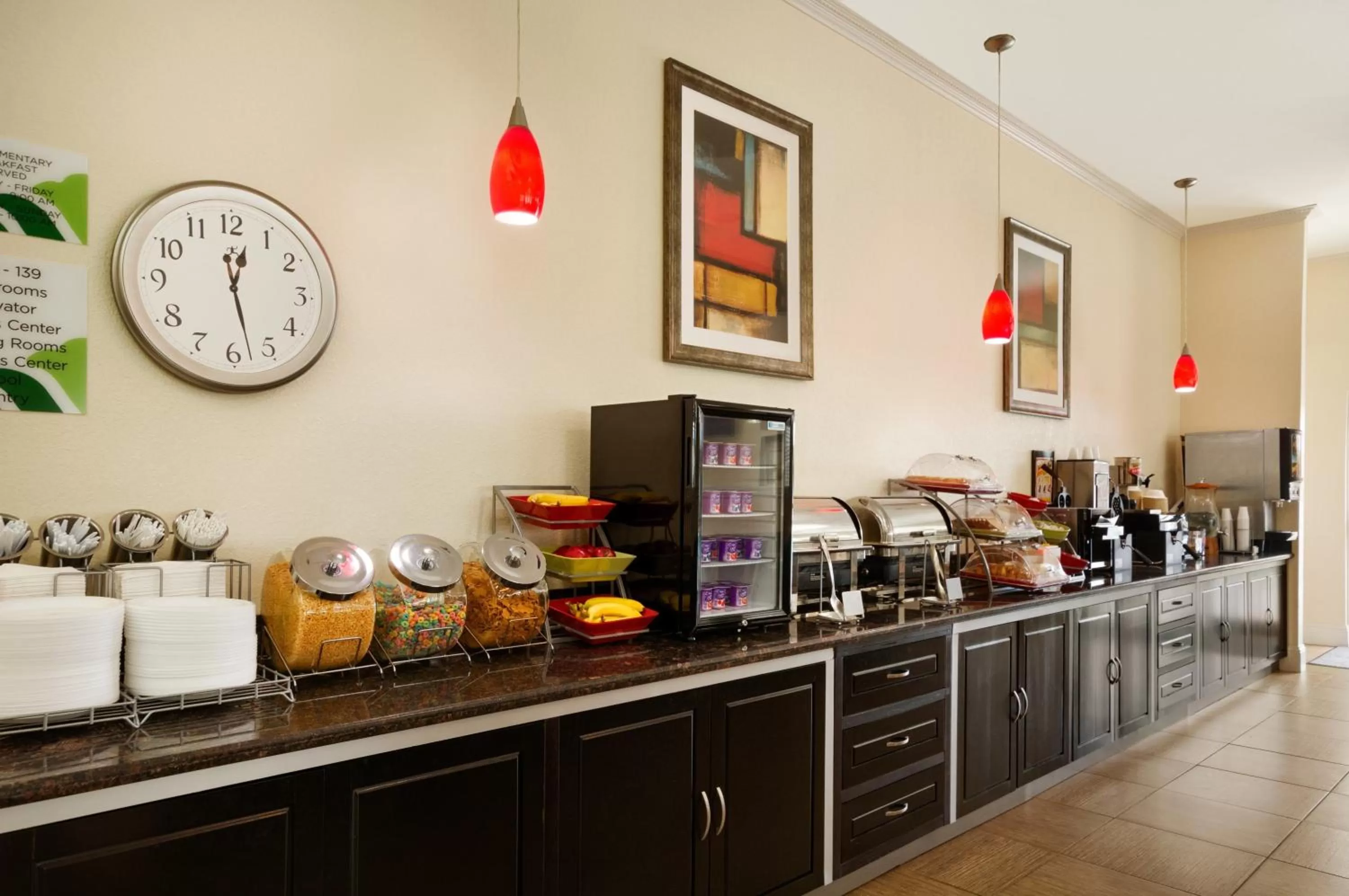 Restaurant/places to eat in Wingate by Wyndham San Marcos