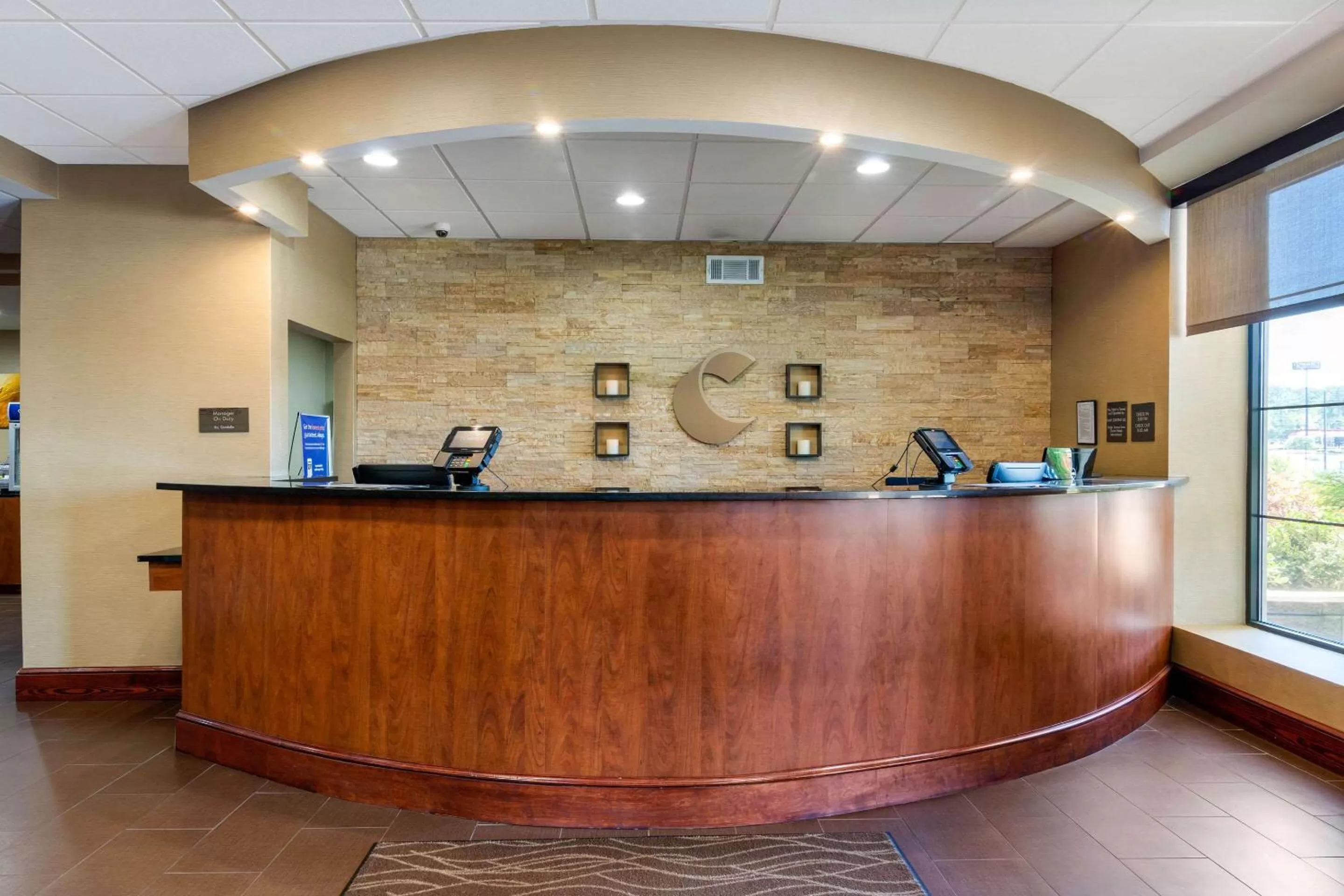 Lobby or reception in Comfort Inn & Suites Macon West