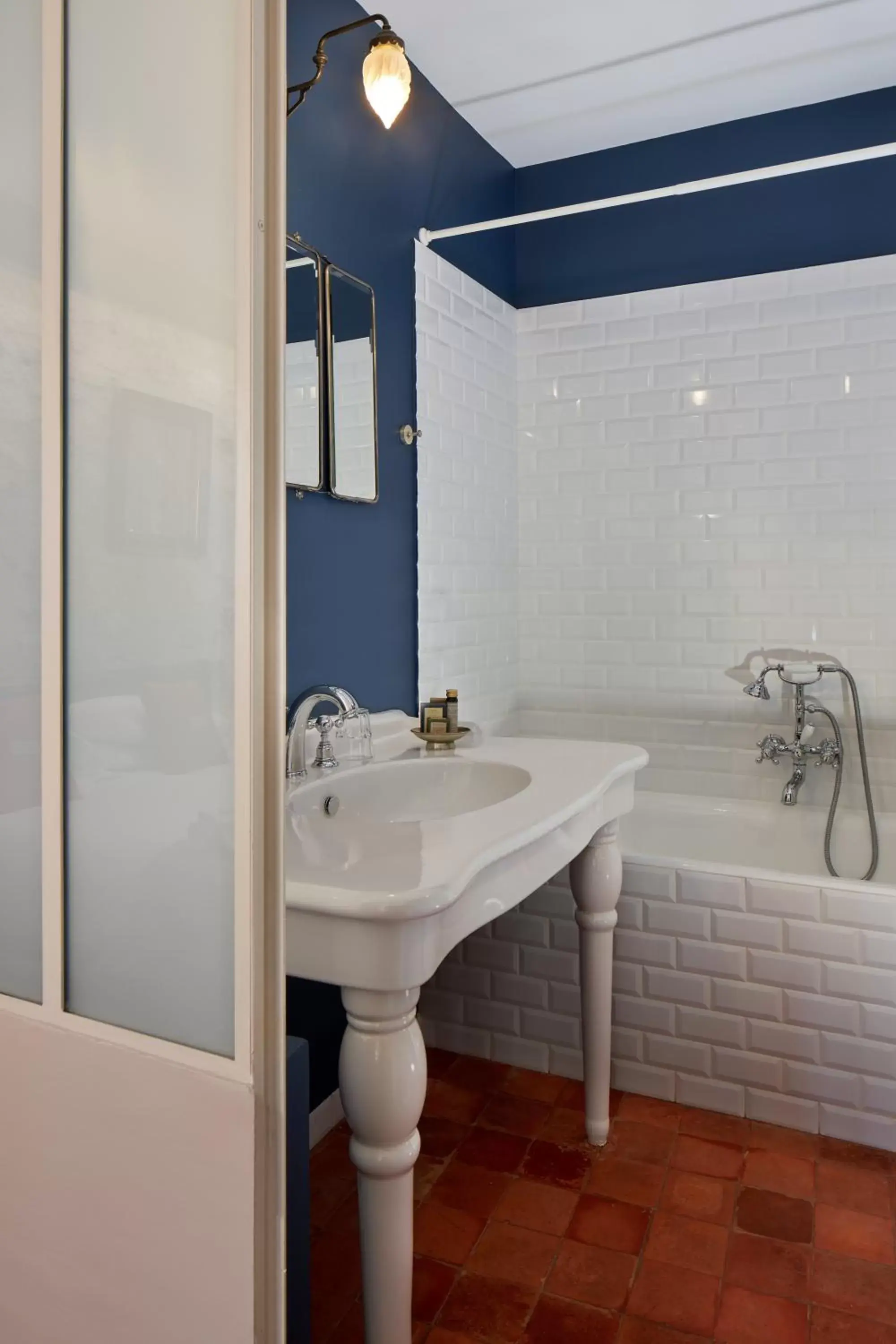 Bathroom in Hotel De L'Atelier