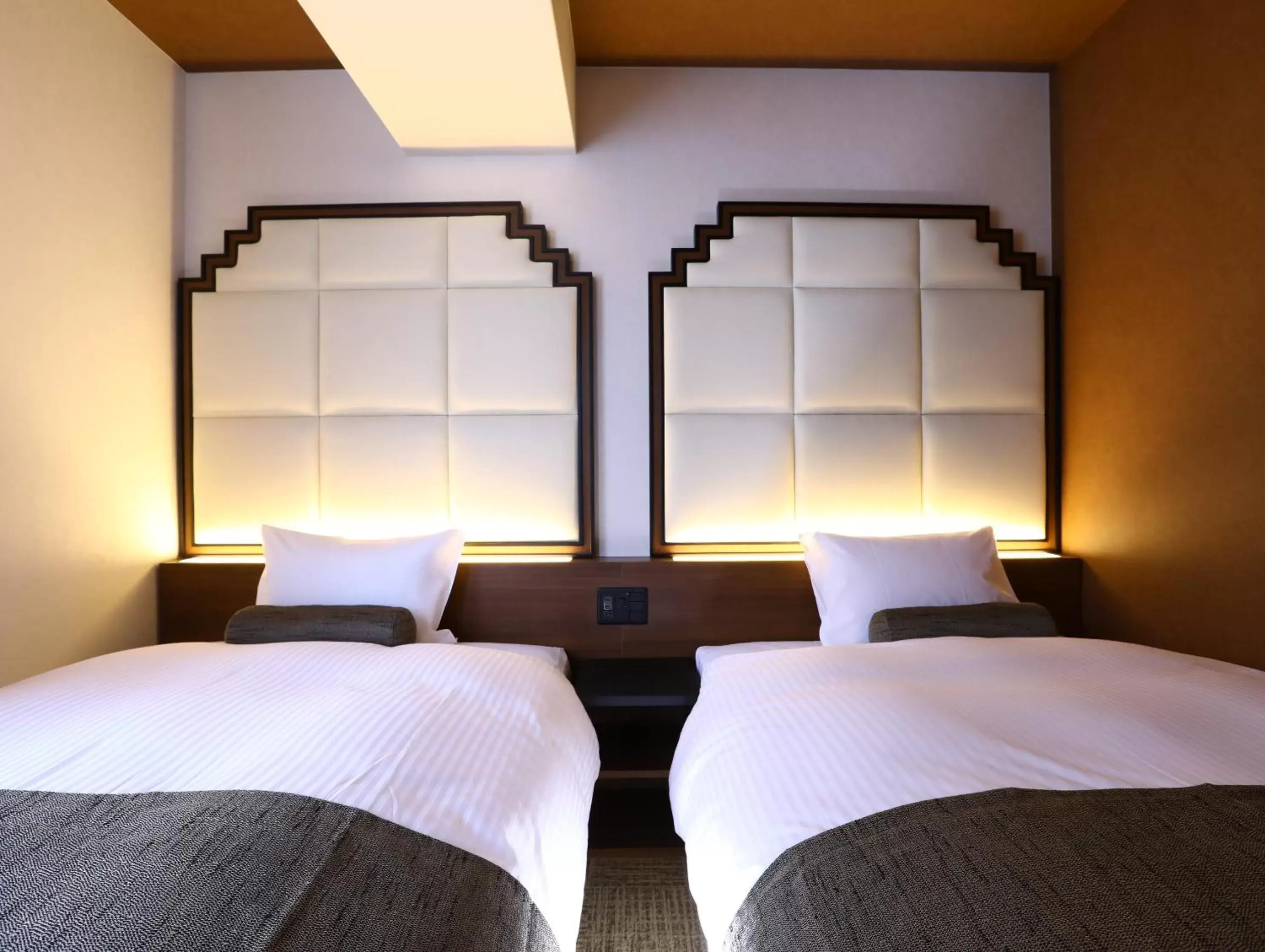 Bed in Hotel Wing International Select Osaka Umeda