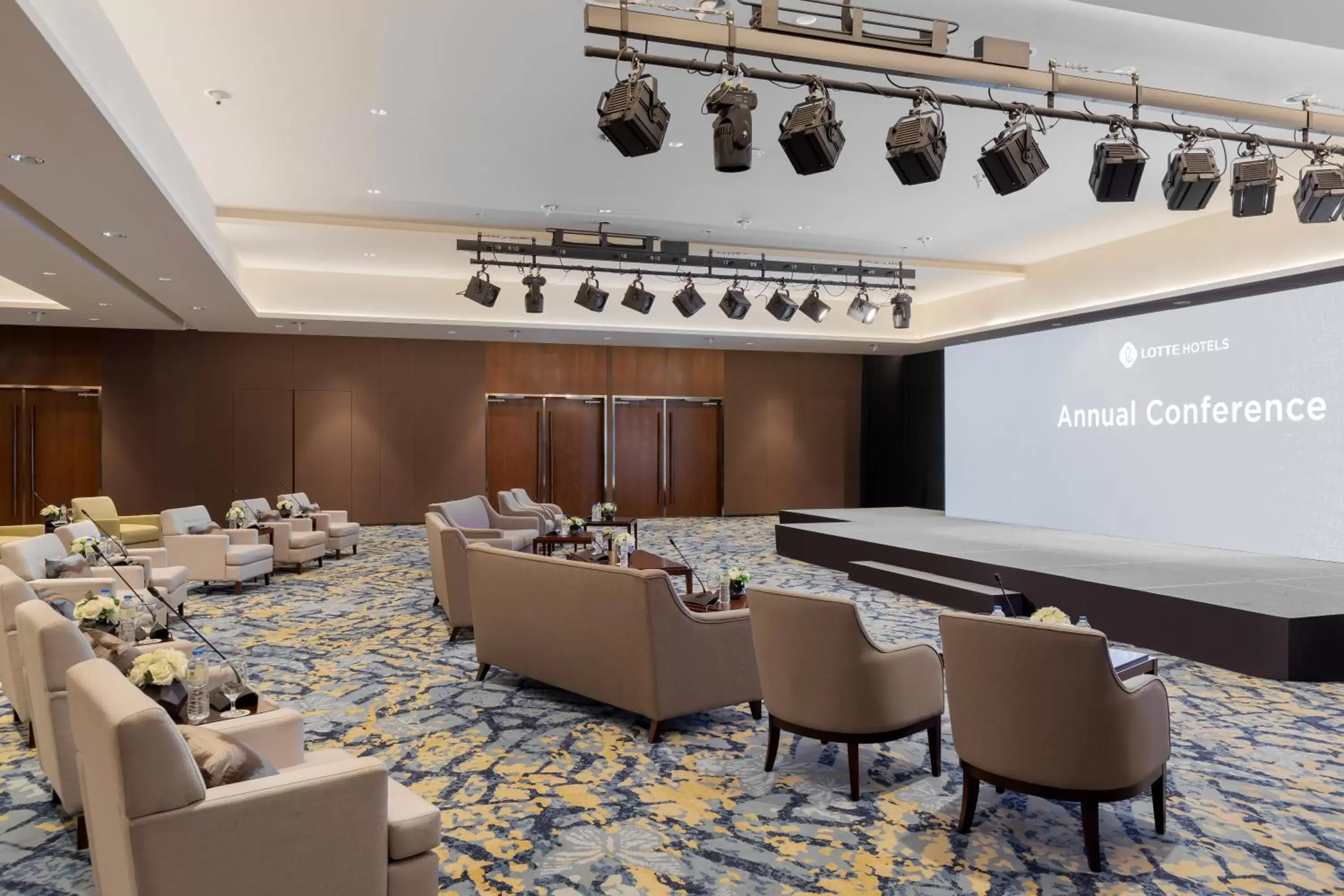 Meeting/conference room in LOTTE Hotel Yangon