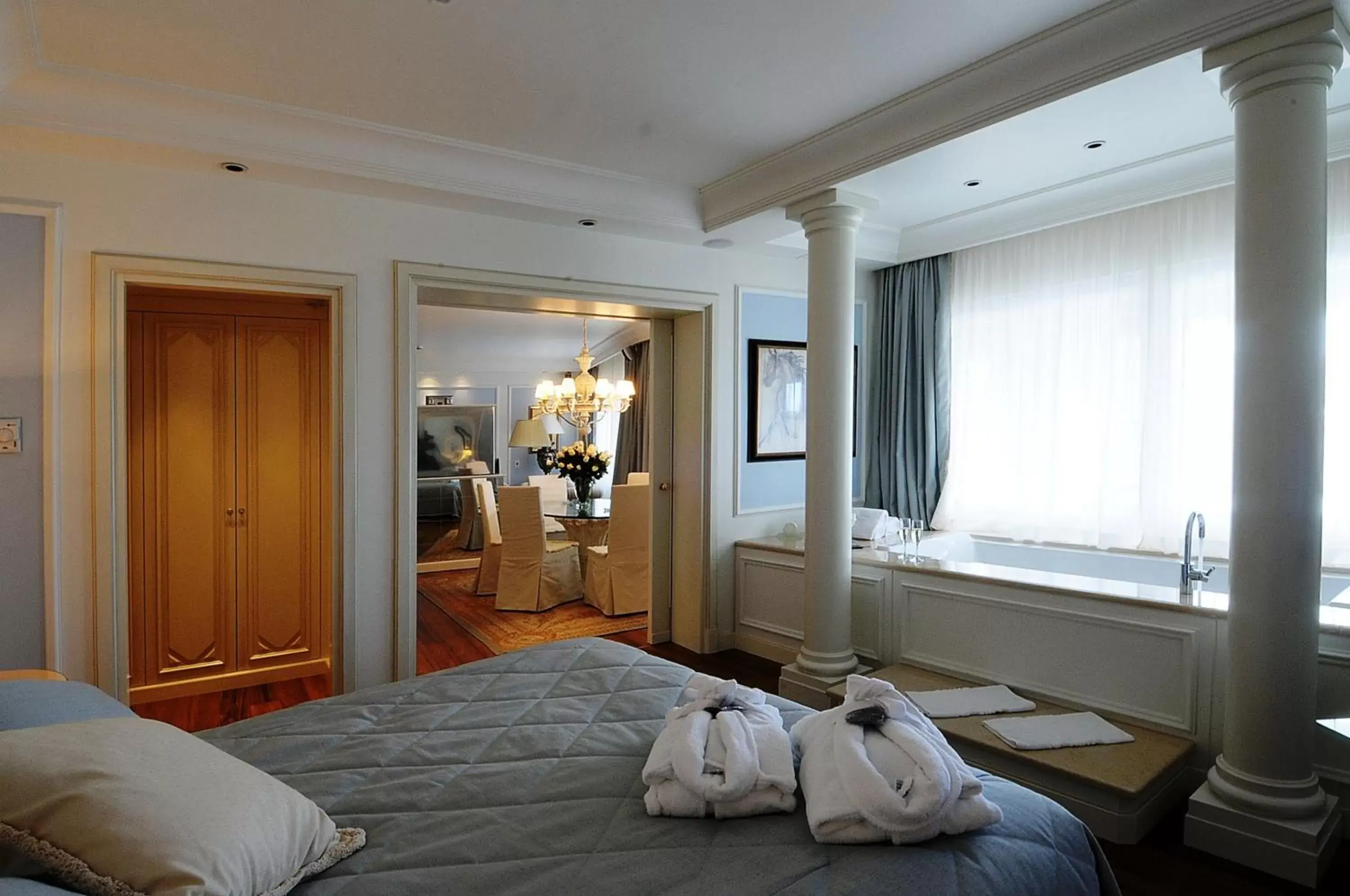TV and multimedia, Bed in Club Hotel Casino Loutraki