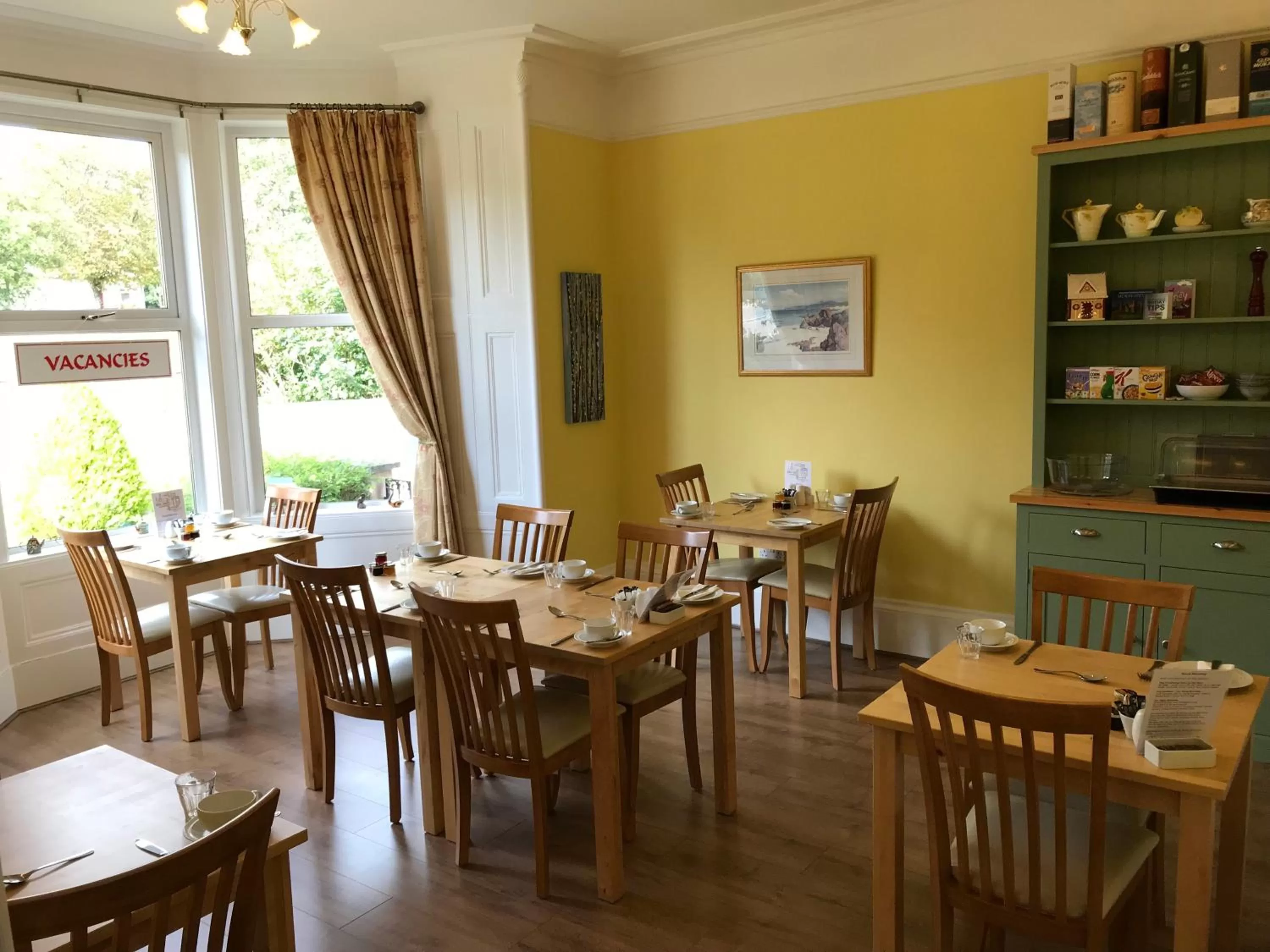 Area and facilities in West End Guest House