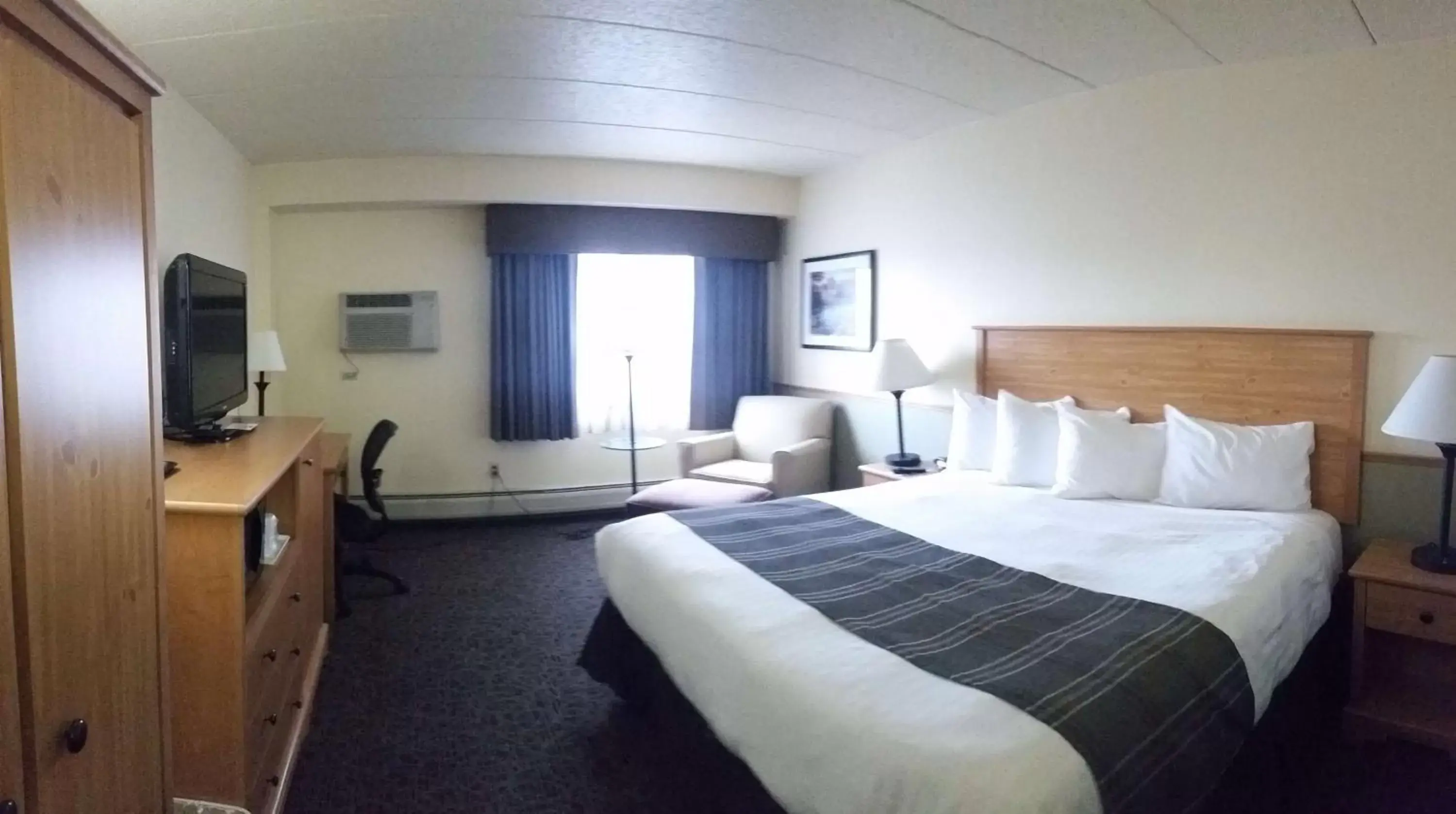 Photo of the whole room in Best Western Bemidji