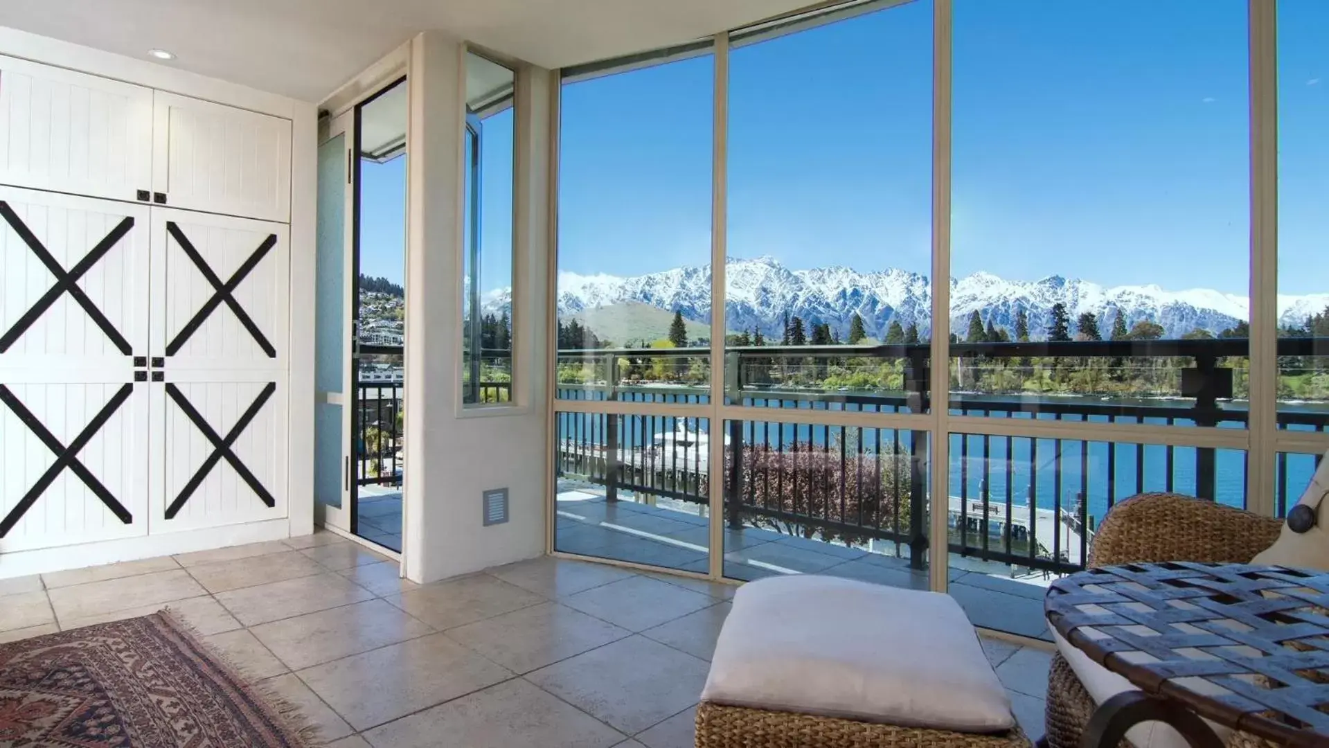 View (from property/room), Balcony/Terrace in The Waterfront