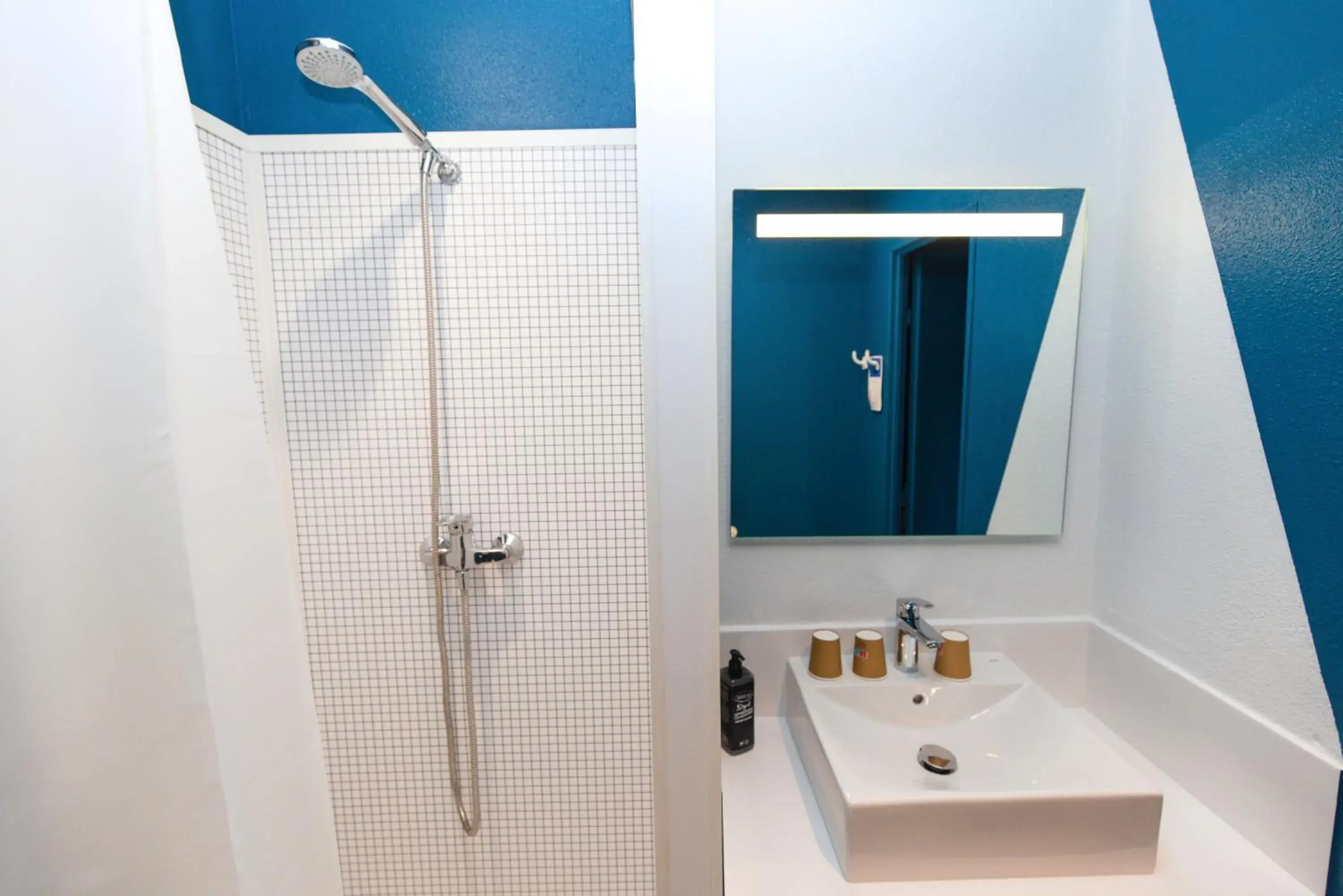 Shower, Bathroom in ibis Budget La Teste Bassin d'Arcachon