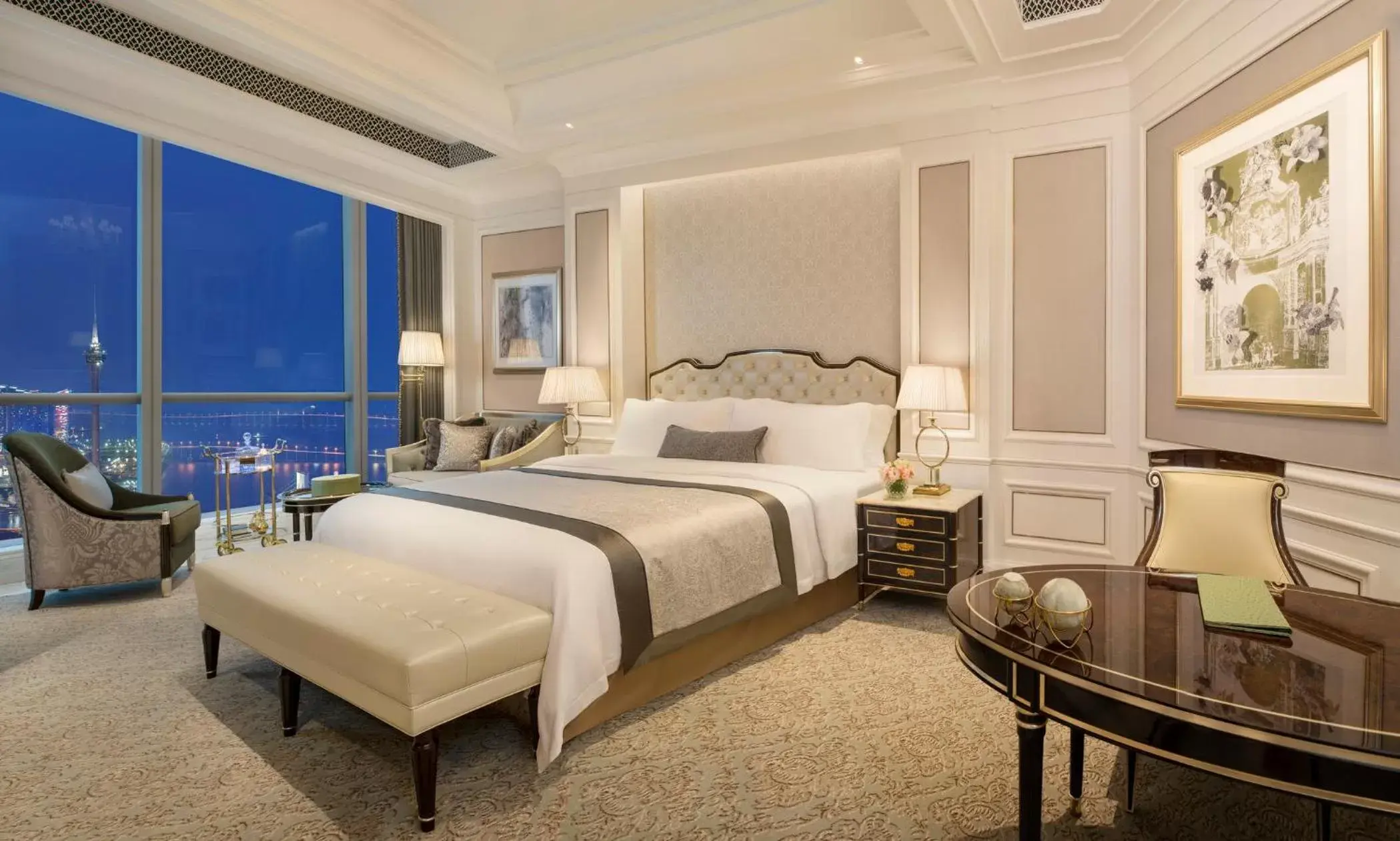 Bed in The St. Regis Zhuhai