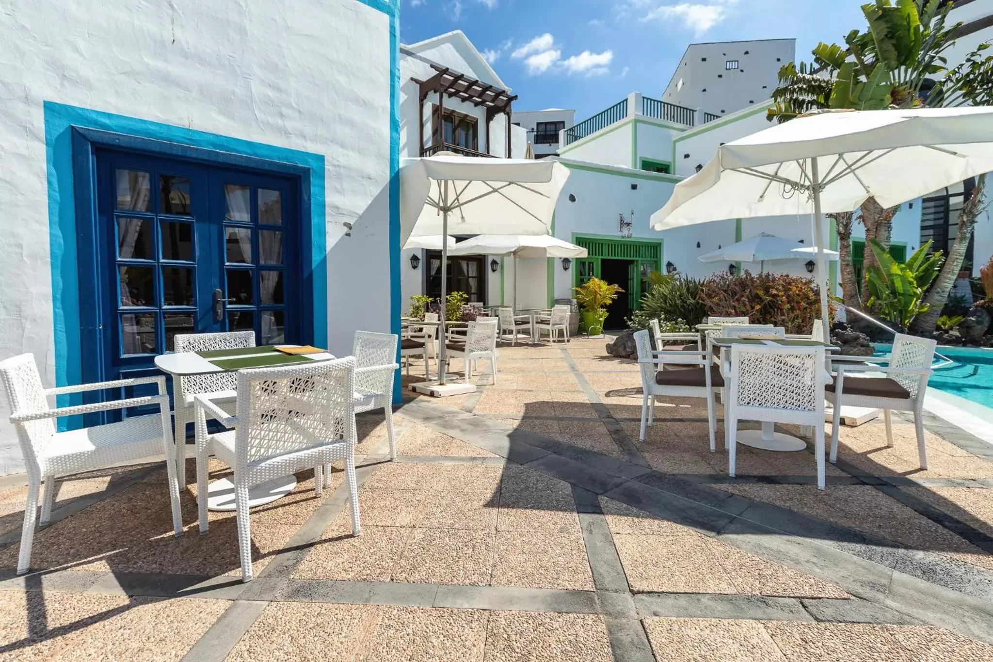 Restaurant/places to eat, Patio/Outdoor Area in Hotel LIVVO Volcán Lanzarote