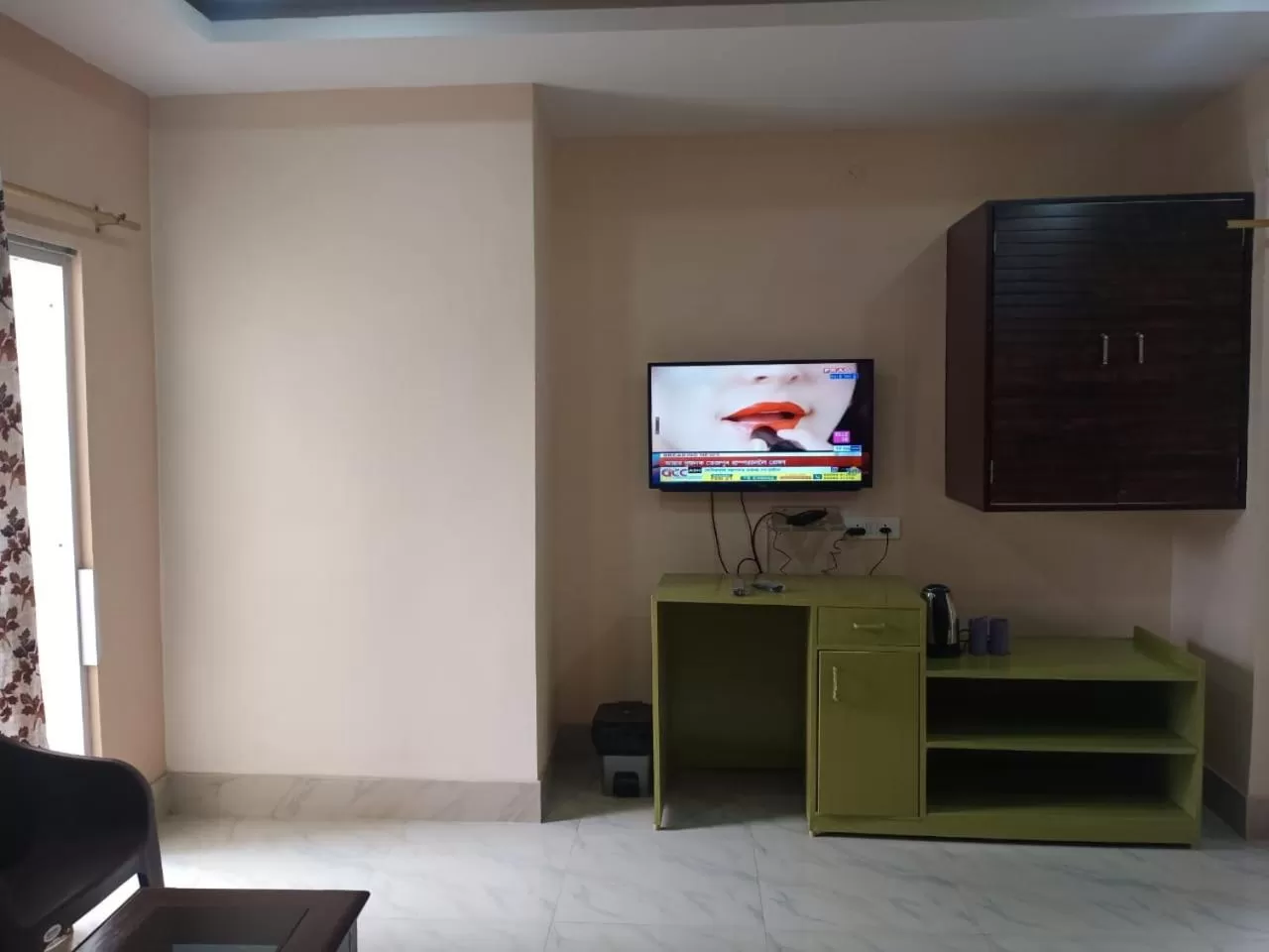 TV and multimedia in URBAN COTTAGE