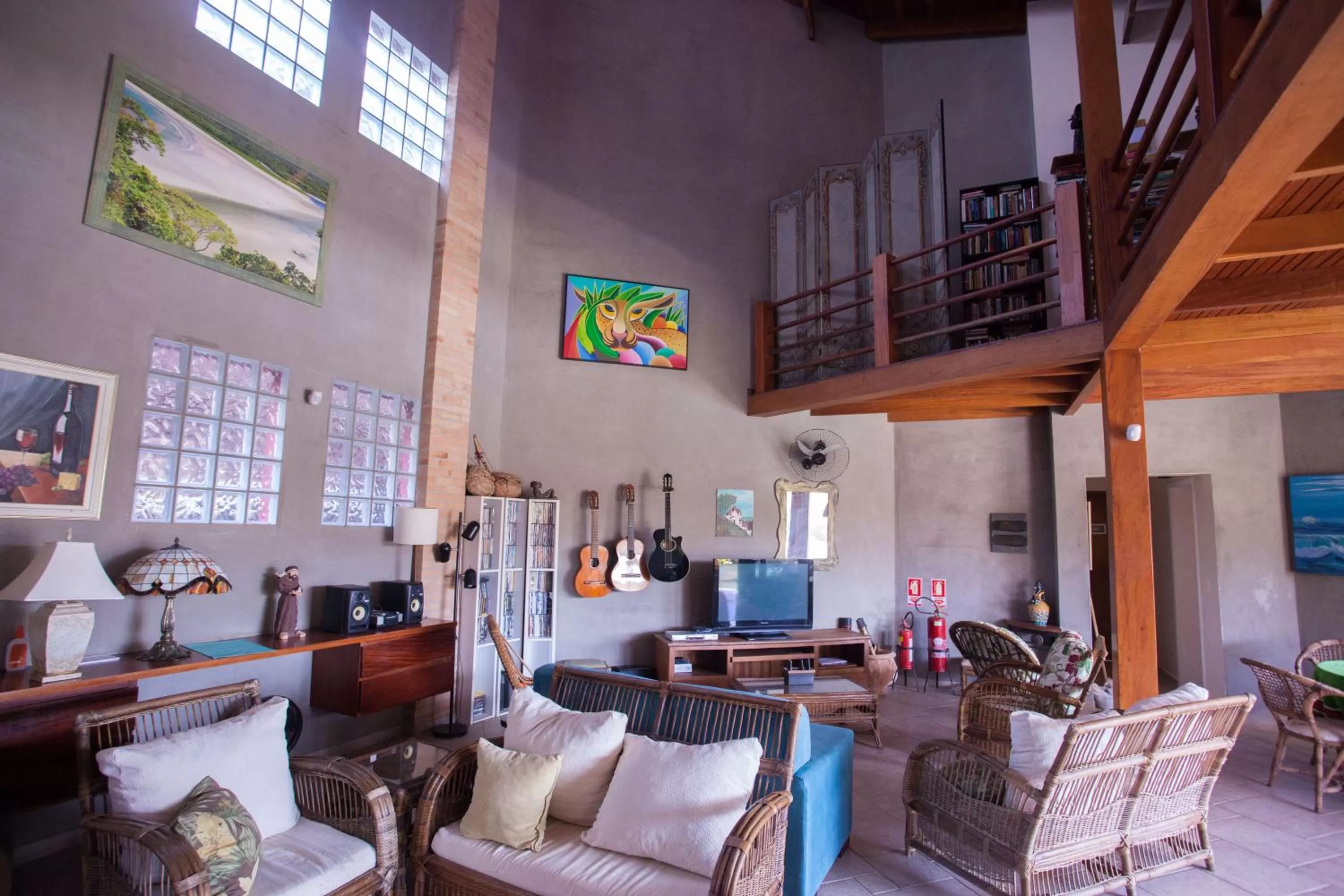 Living room in Ubatuba Ecologic Pousada