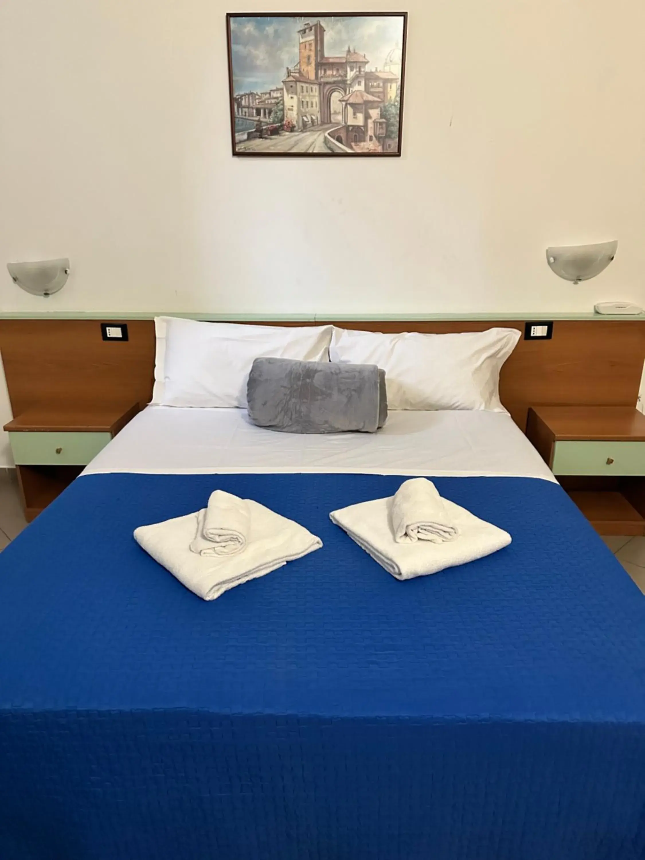 Decorative detail, Bed in Hotel Mercurio