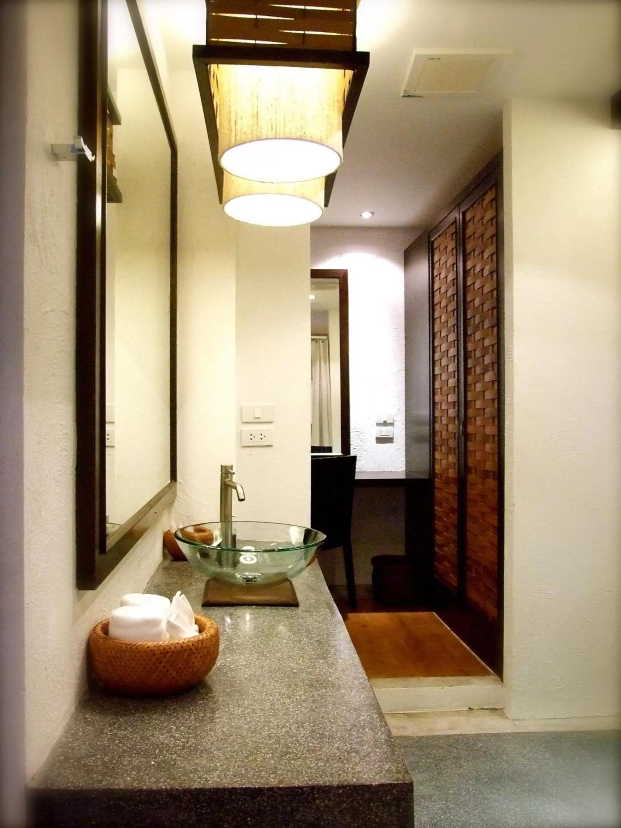 Bathroom in De Lanna Hotel