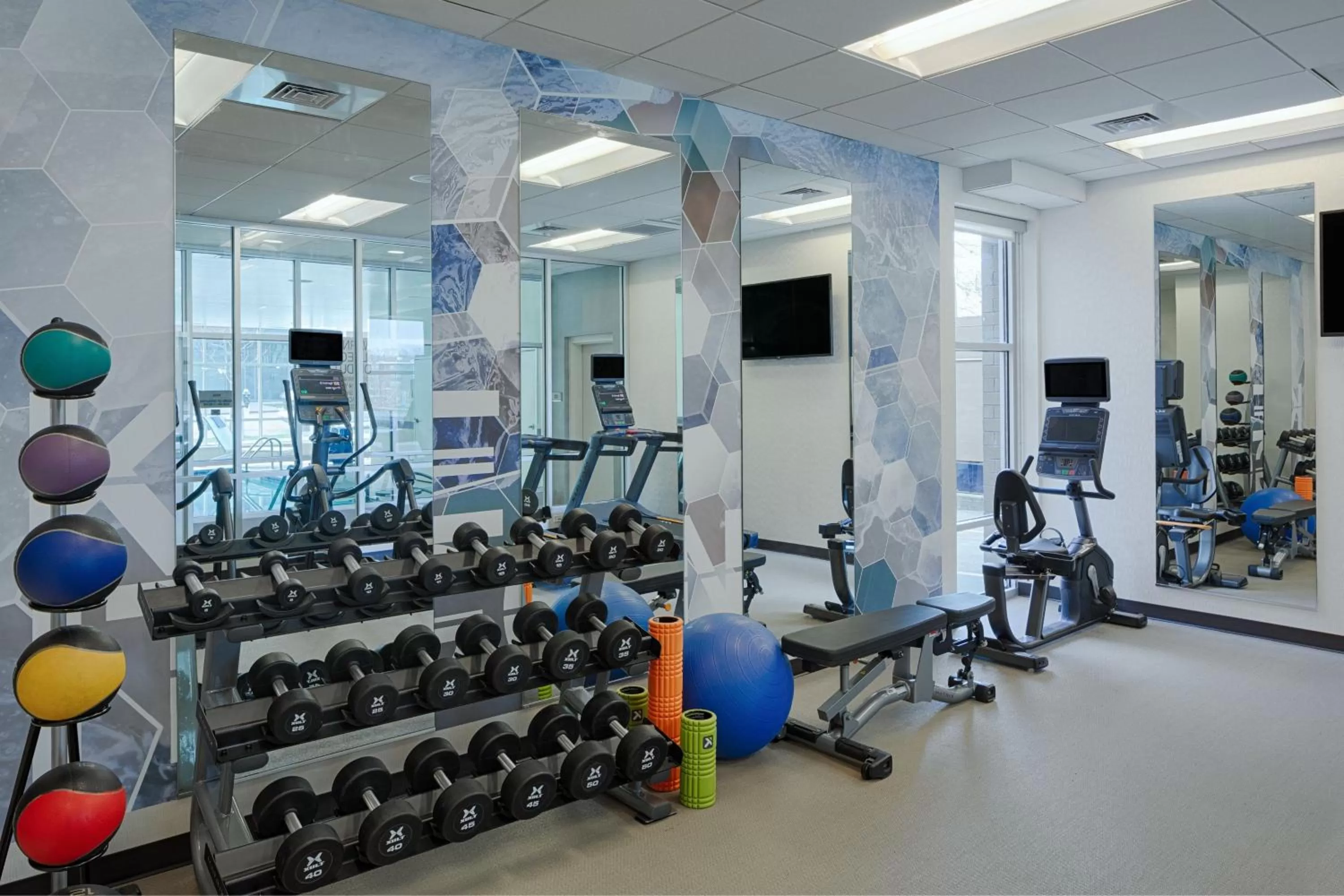 Fitness centre/facilities in SpringHill Suites by Marriott Bloomington
