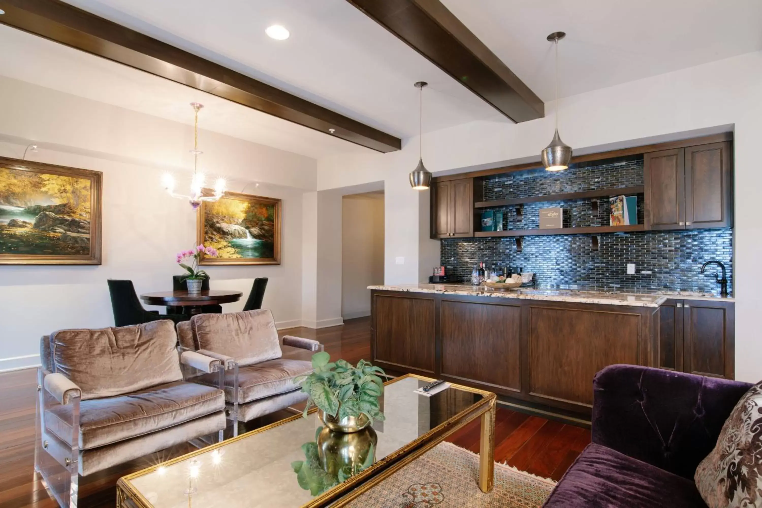 Kitchen or kitchenette, Lobby/Reception in Grand Bohemian Hotel Mountain Brook, Autograph Collection