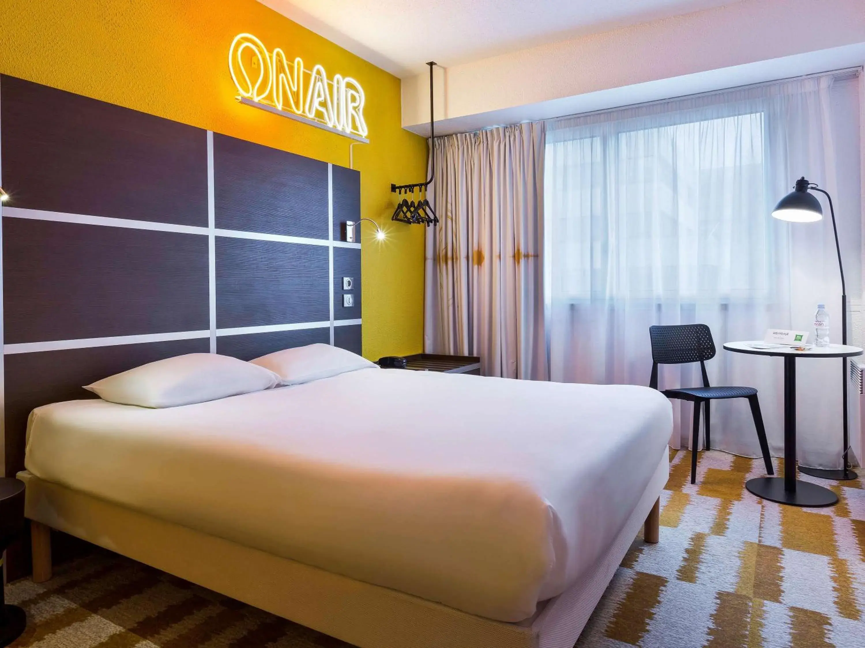 Photo of the whole room, Bed in ibis Styles Massy Opera