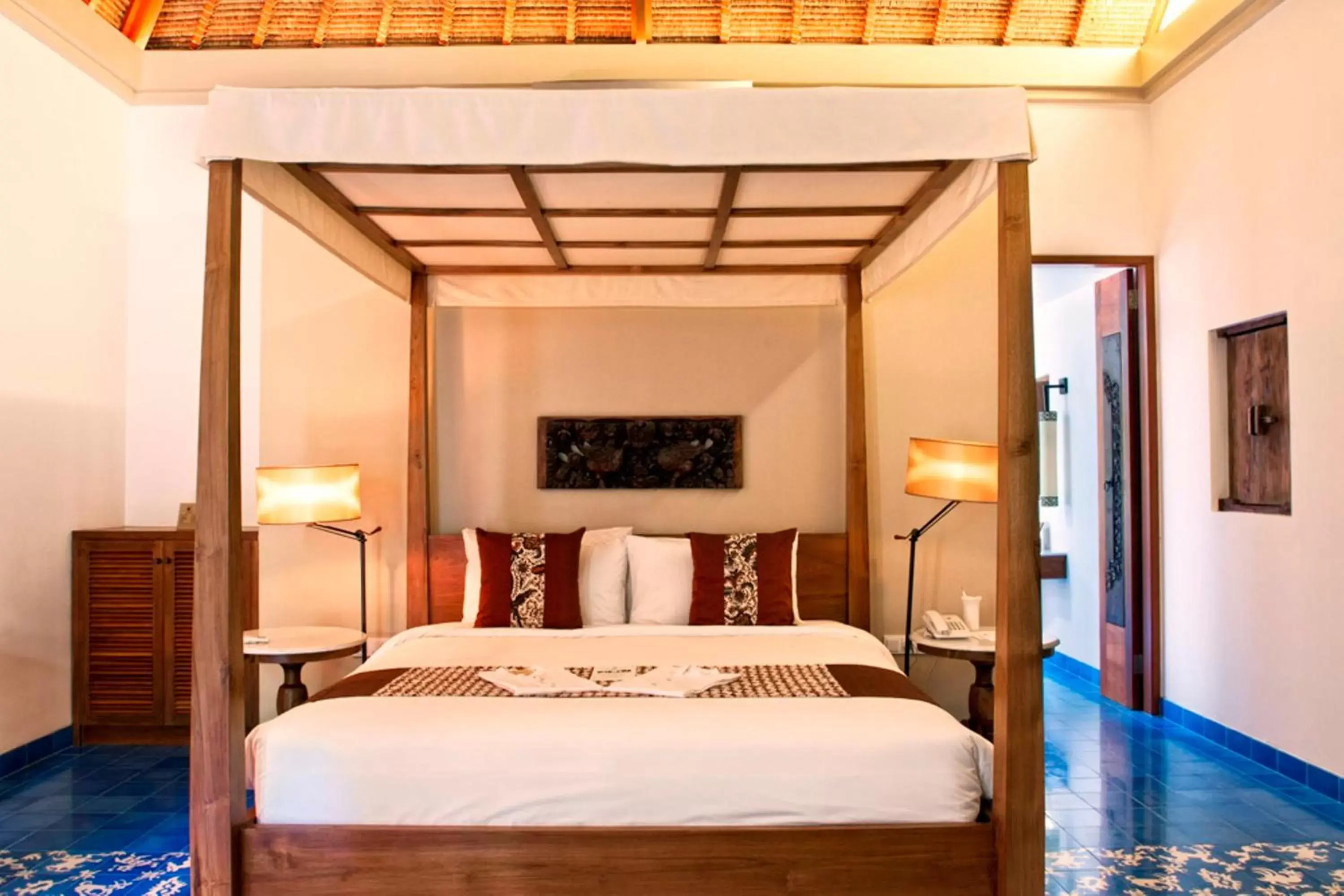 Bedroom, Bed in Tandjung Sari Hotel