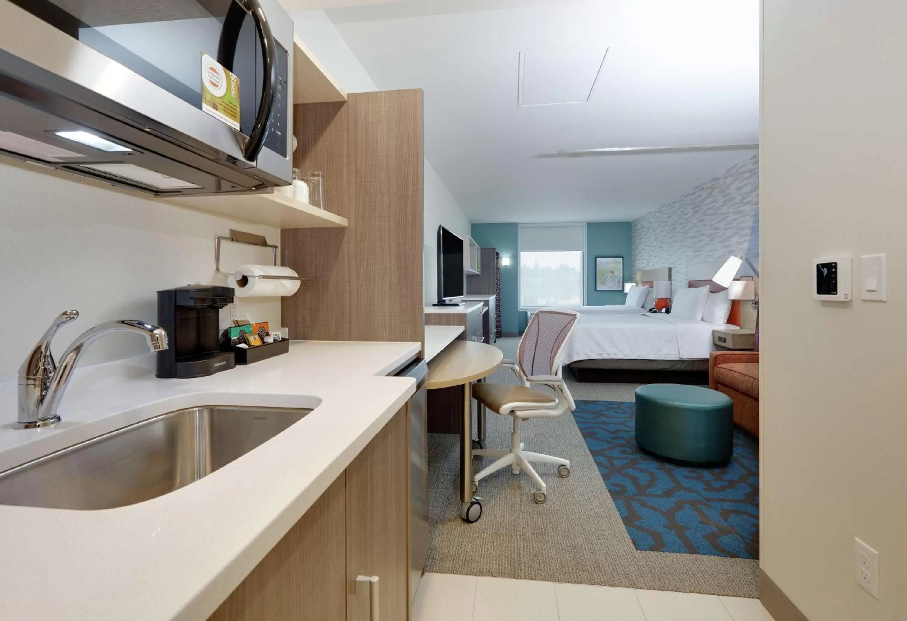 Bedroom, Bed in Home2 Suites By Hilton Yakima Airport