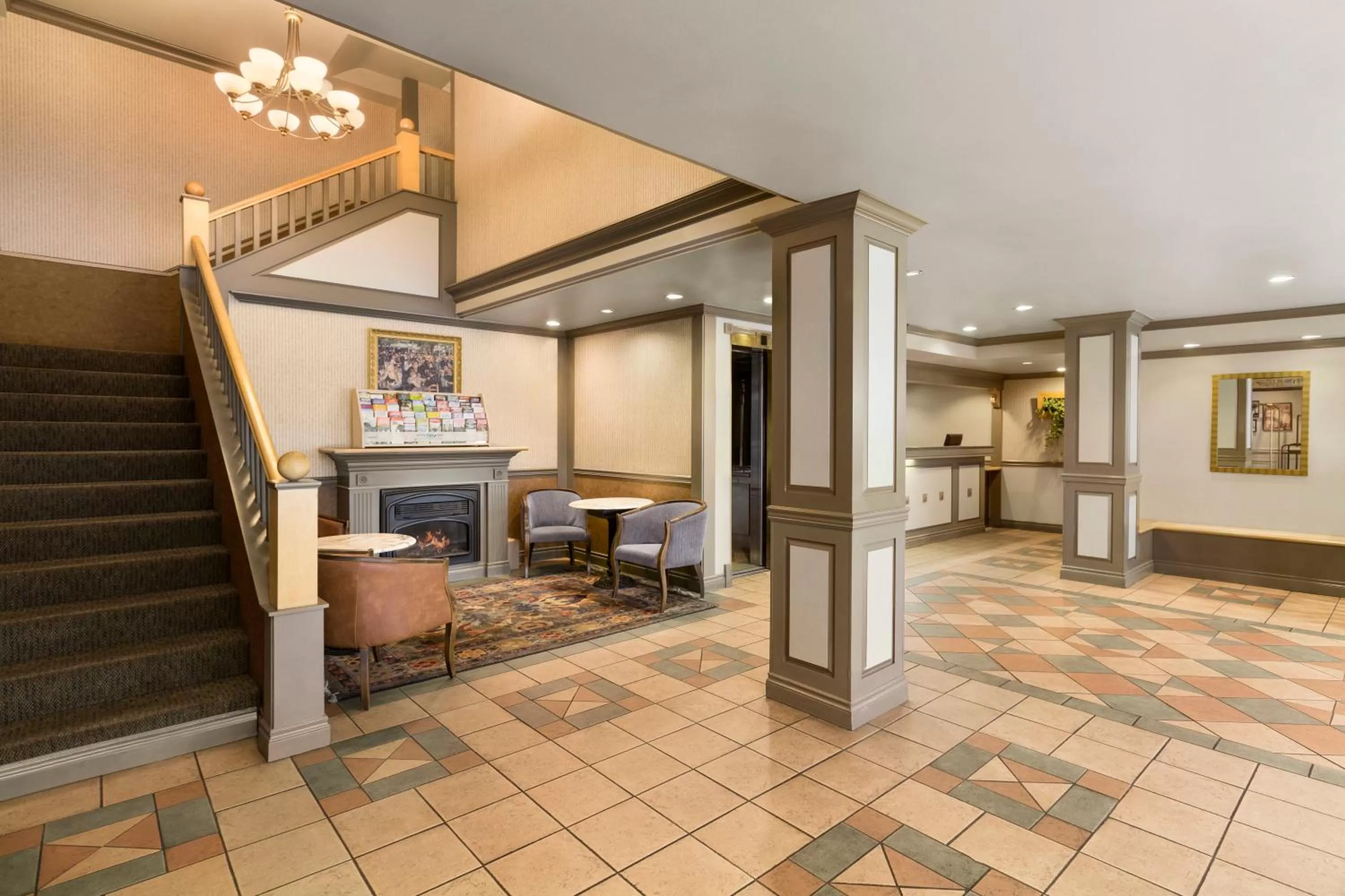Lobby or reception in Days Inn by Wyndham Vancouver Downtown