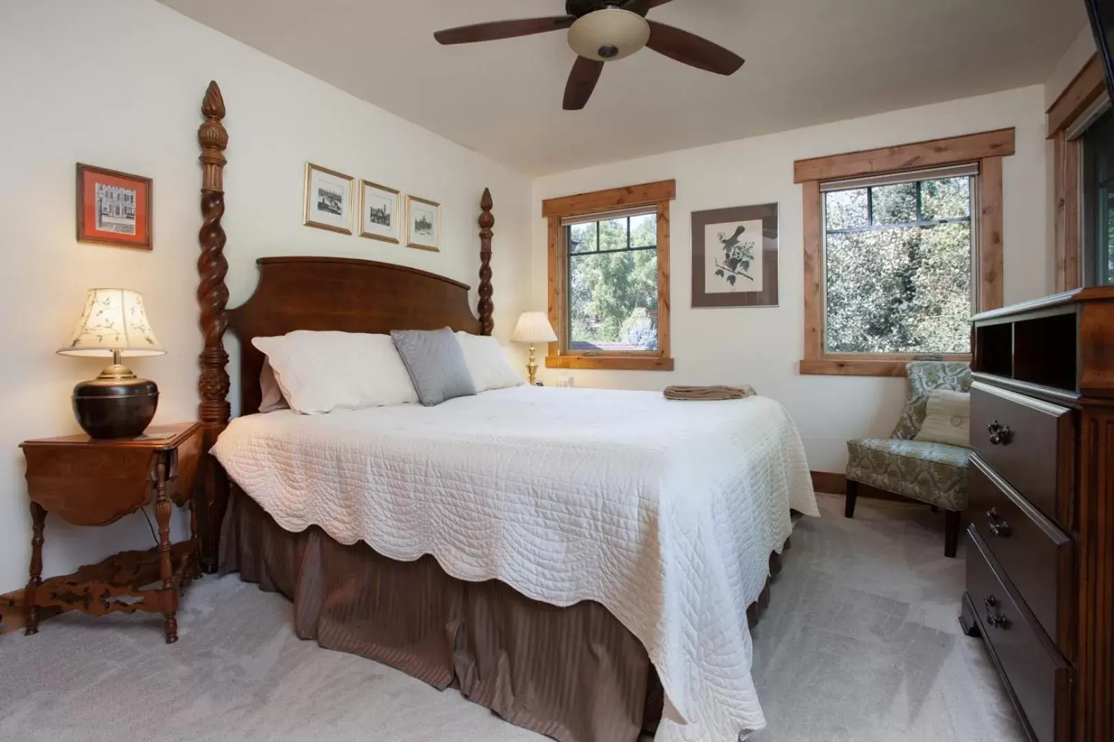 King Room in Chalet Val d'Isere King Room in Chalet Val d'Isere