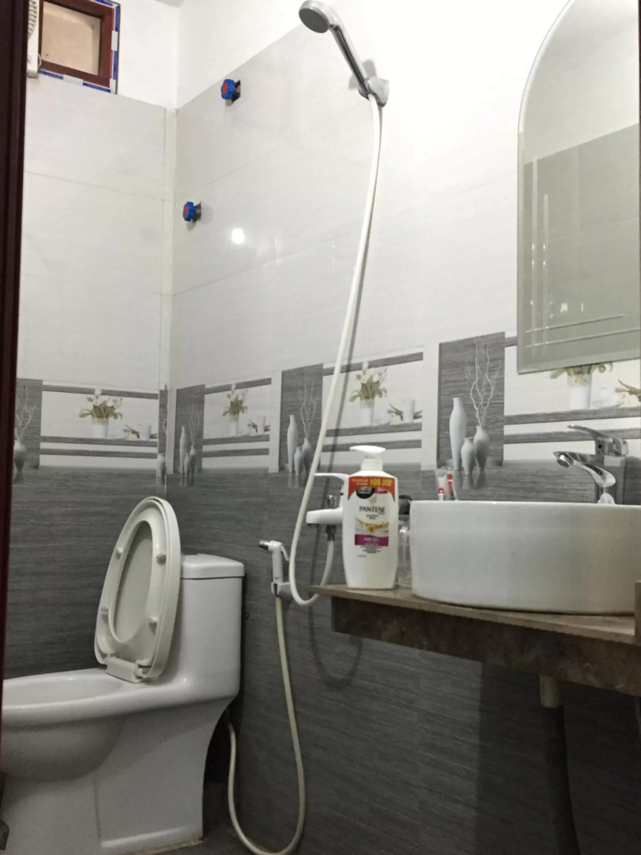 Bathroom in Tam Coc Heart Homestay